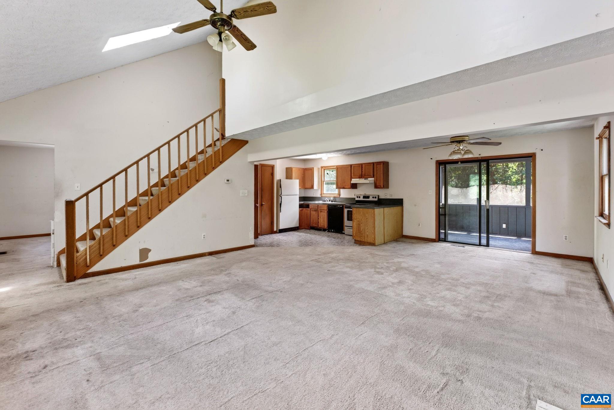 6 OAK GROVE RD