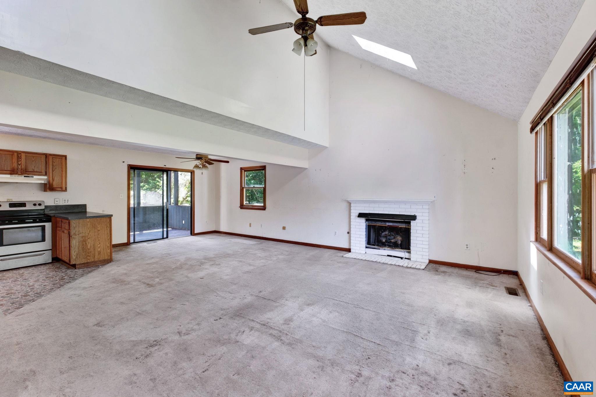 6 OAK GROVE RD