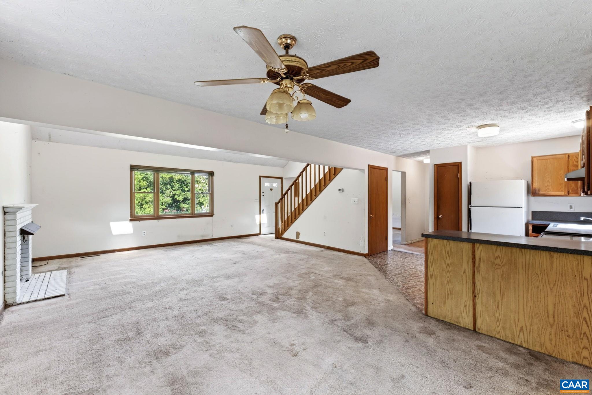 6 OAK GROVE RD