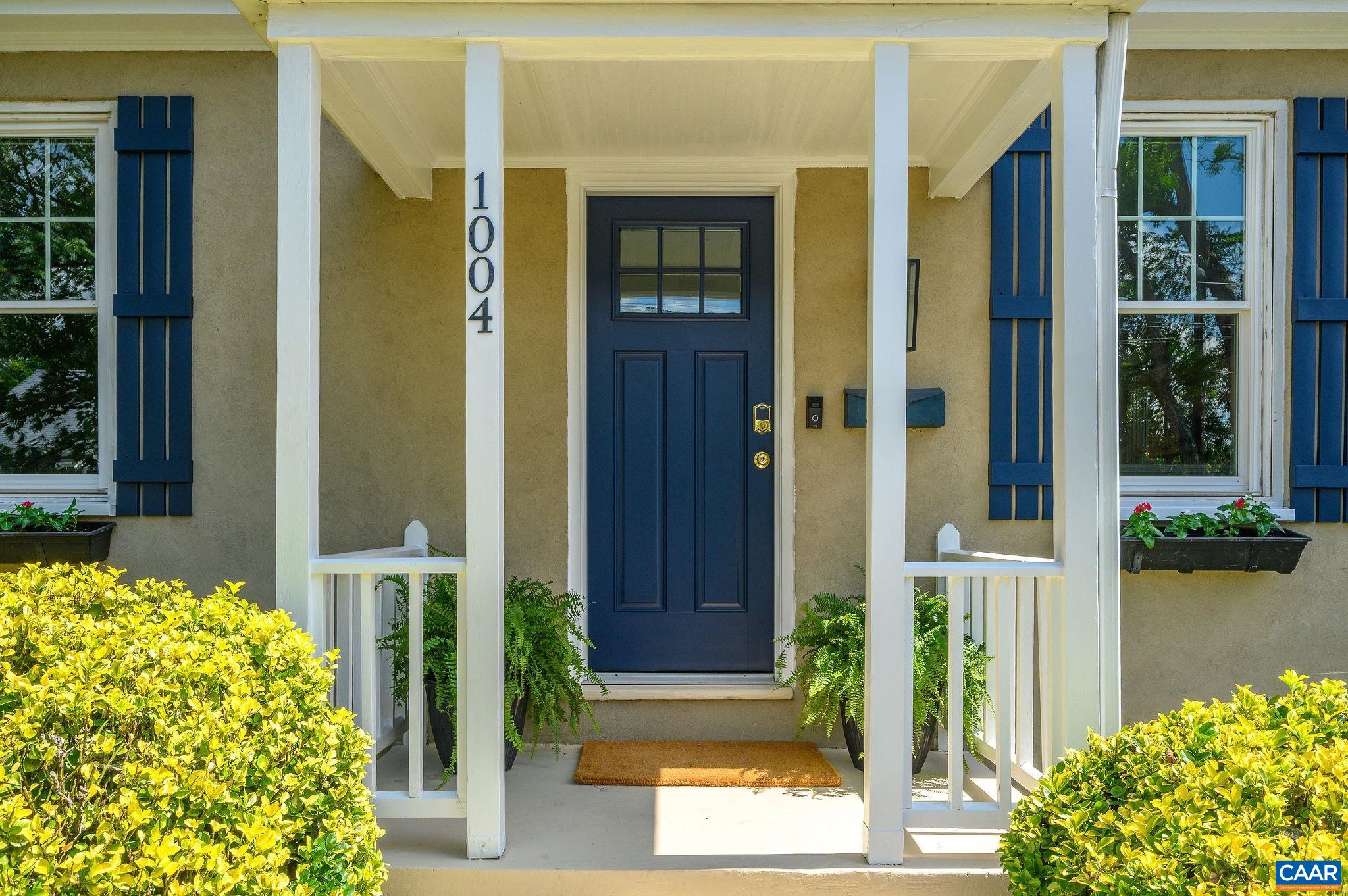 1004 RAYON ST