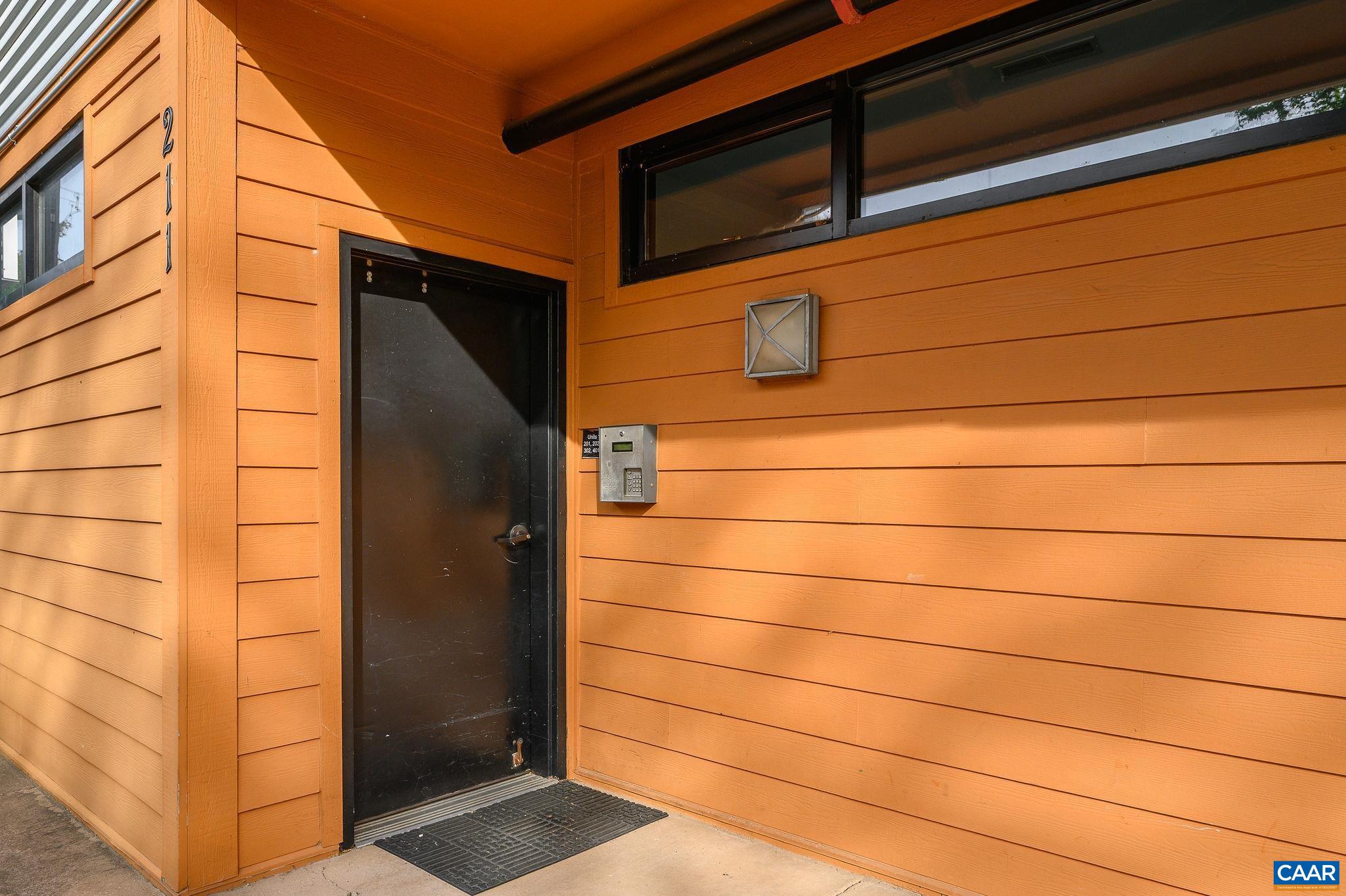 211 CREAM ST Unit: 201
