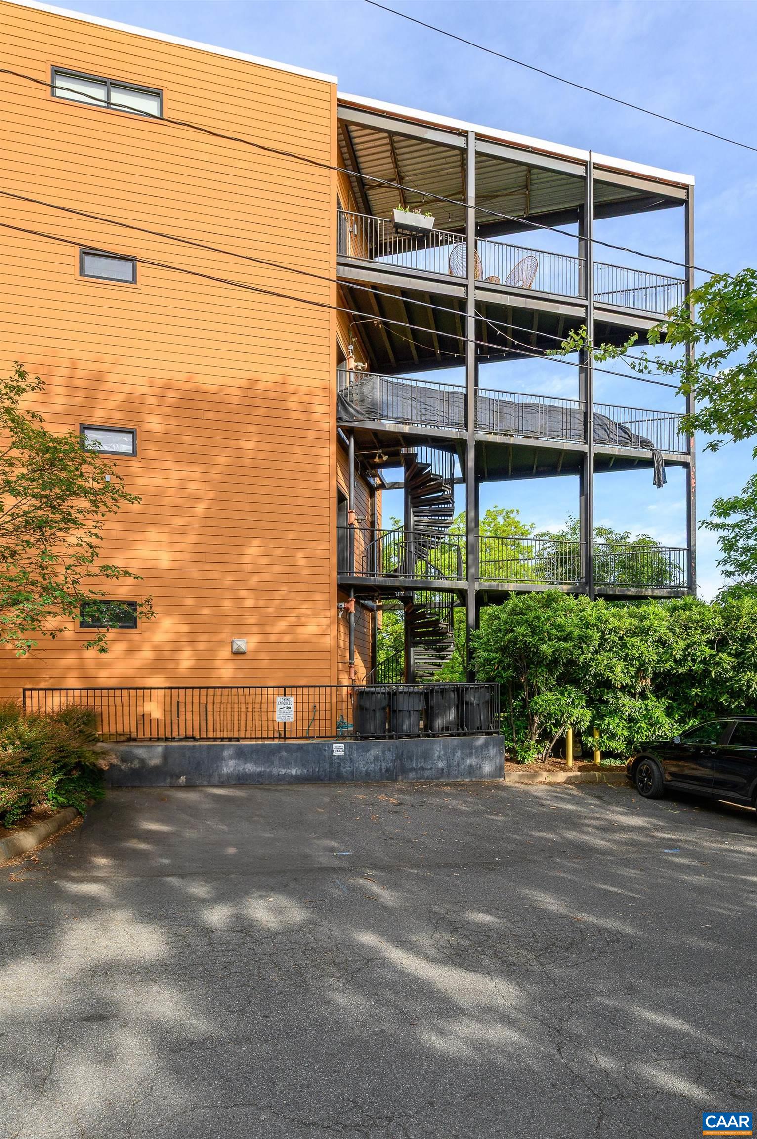 211 CREAM ST Unit: 201