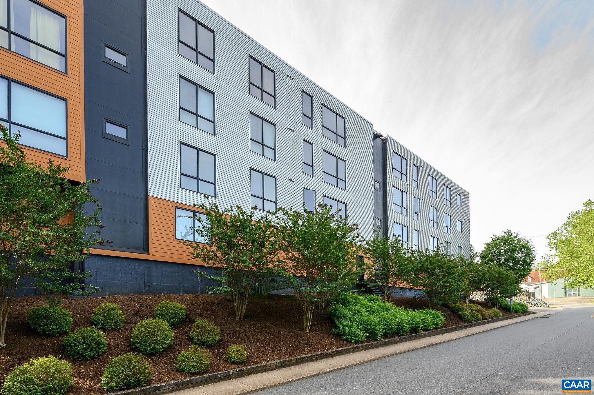 211 CREAM ST Unit: 201