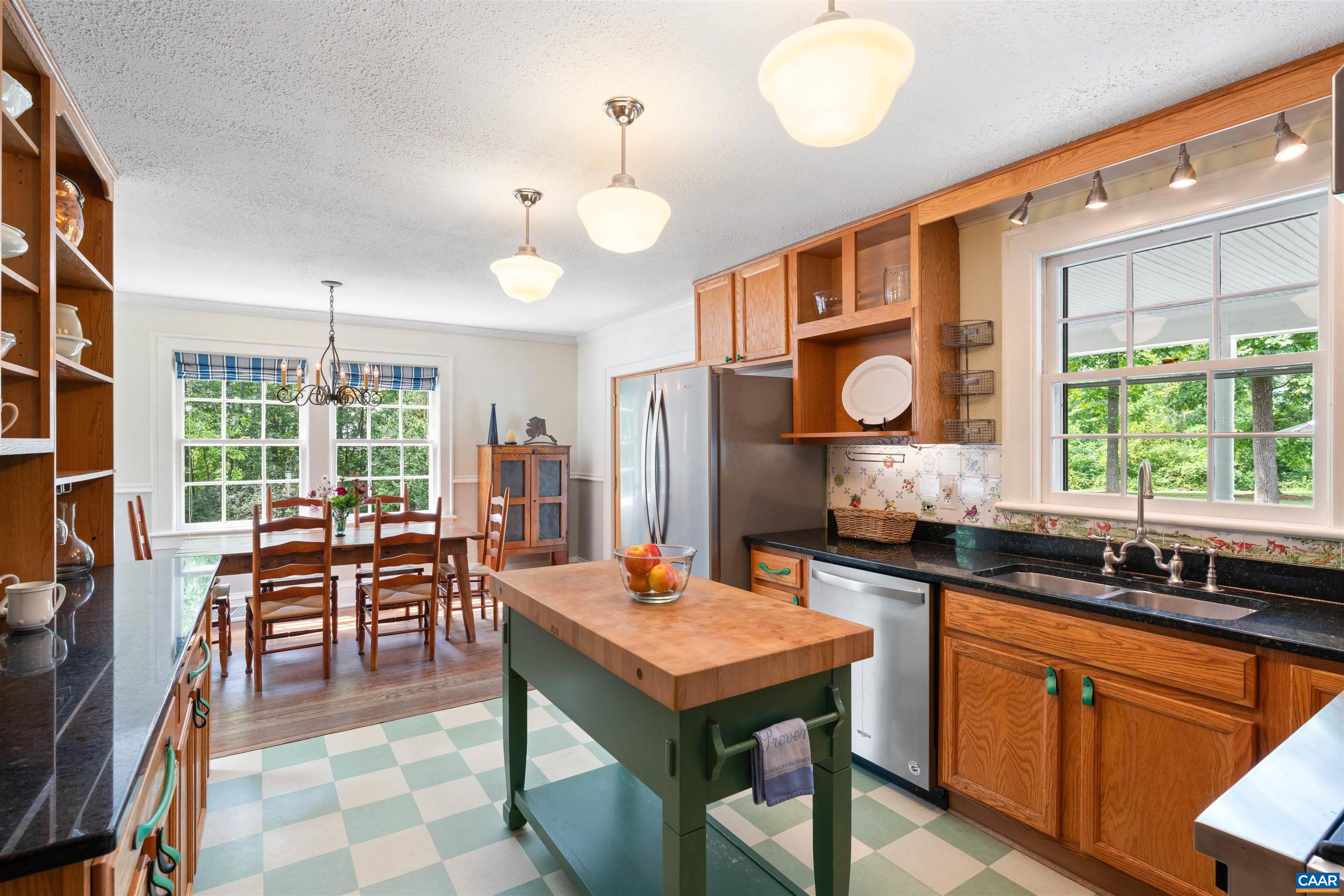 7380 GORDONSVILLE RD