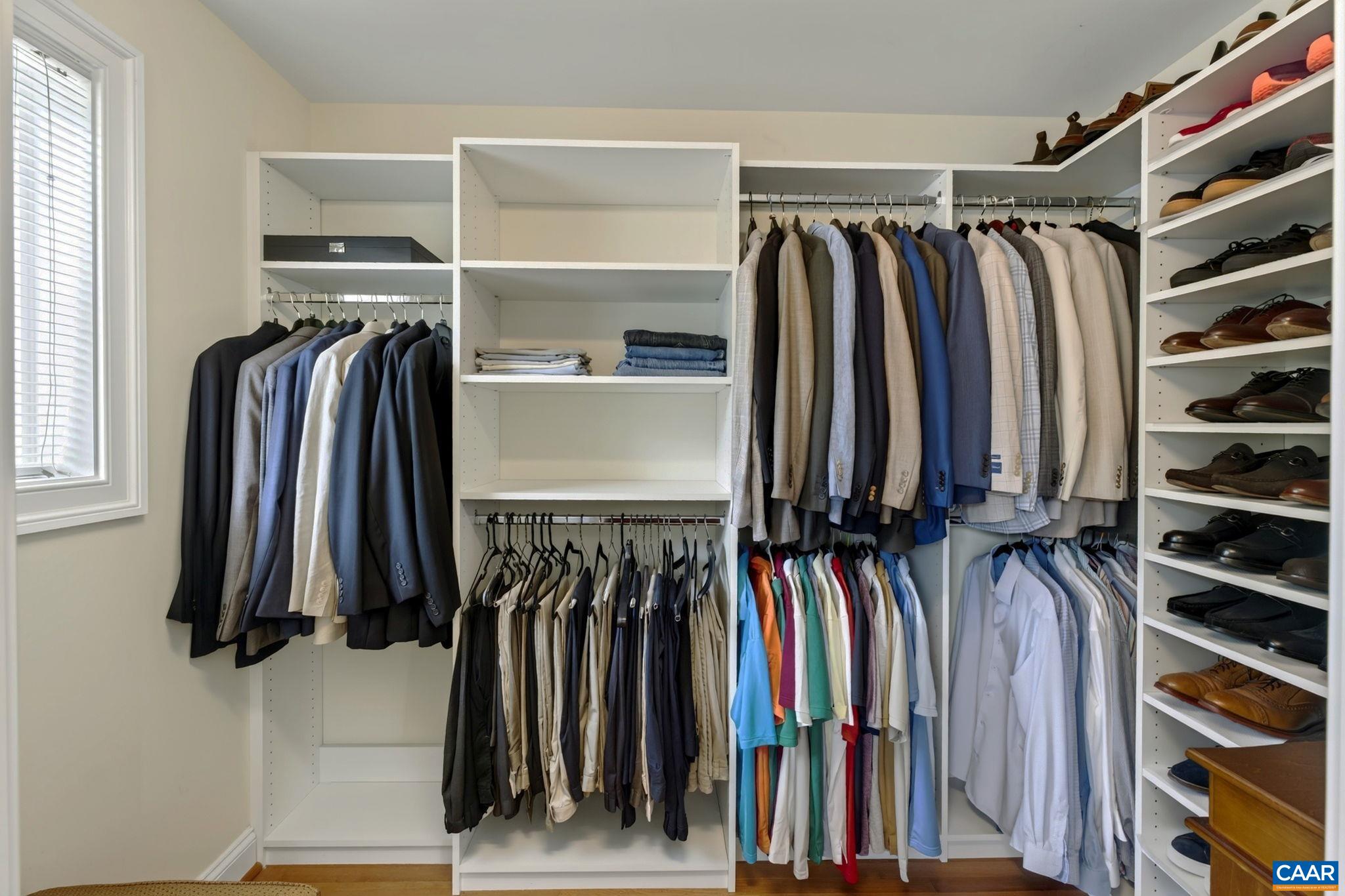 1130 ARDEN DR
