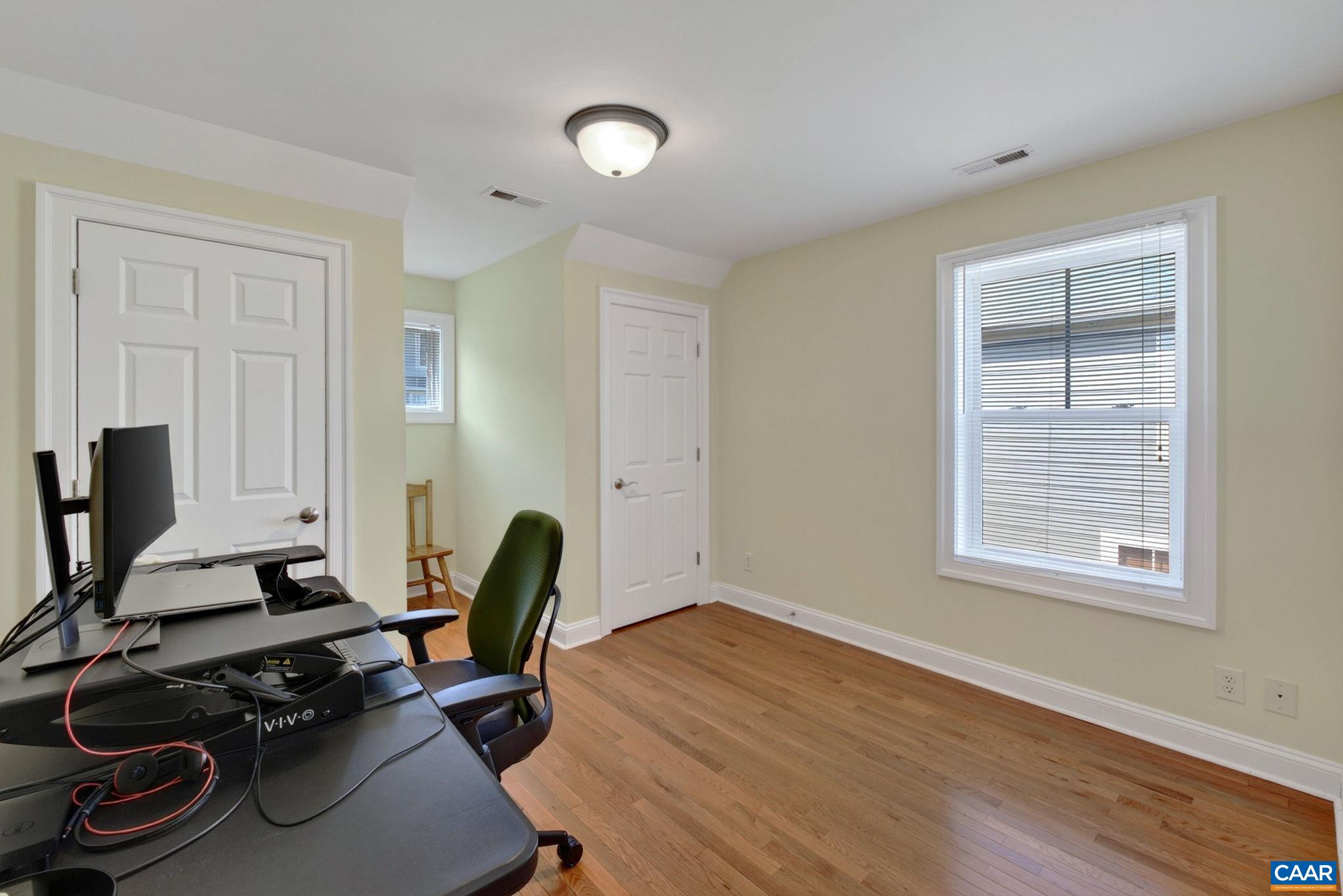 1130 ARDEN DR
