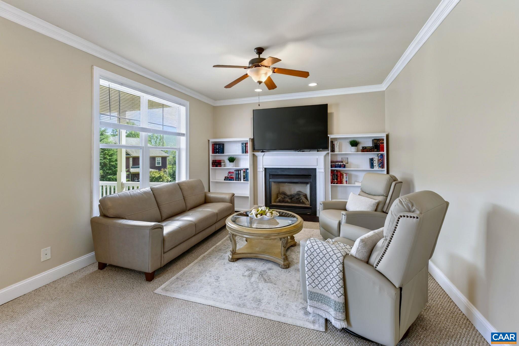 1130 ARDEN DR