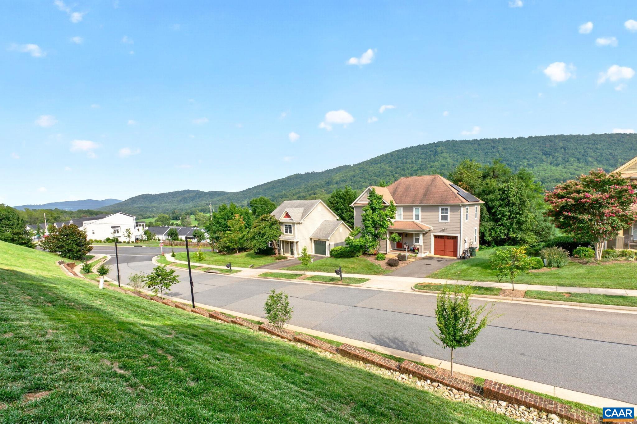 1130 ARDEN DR