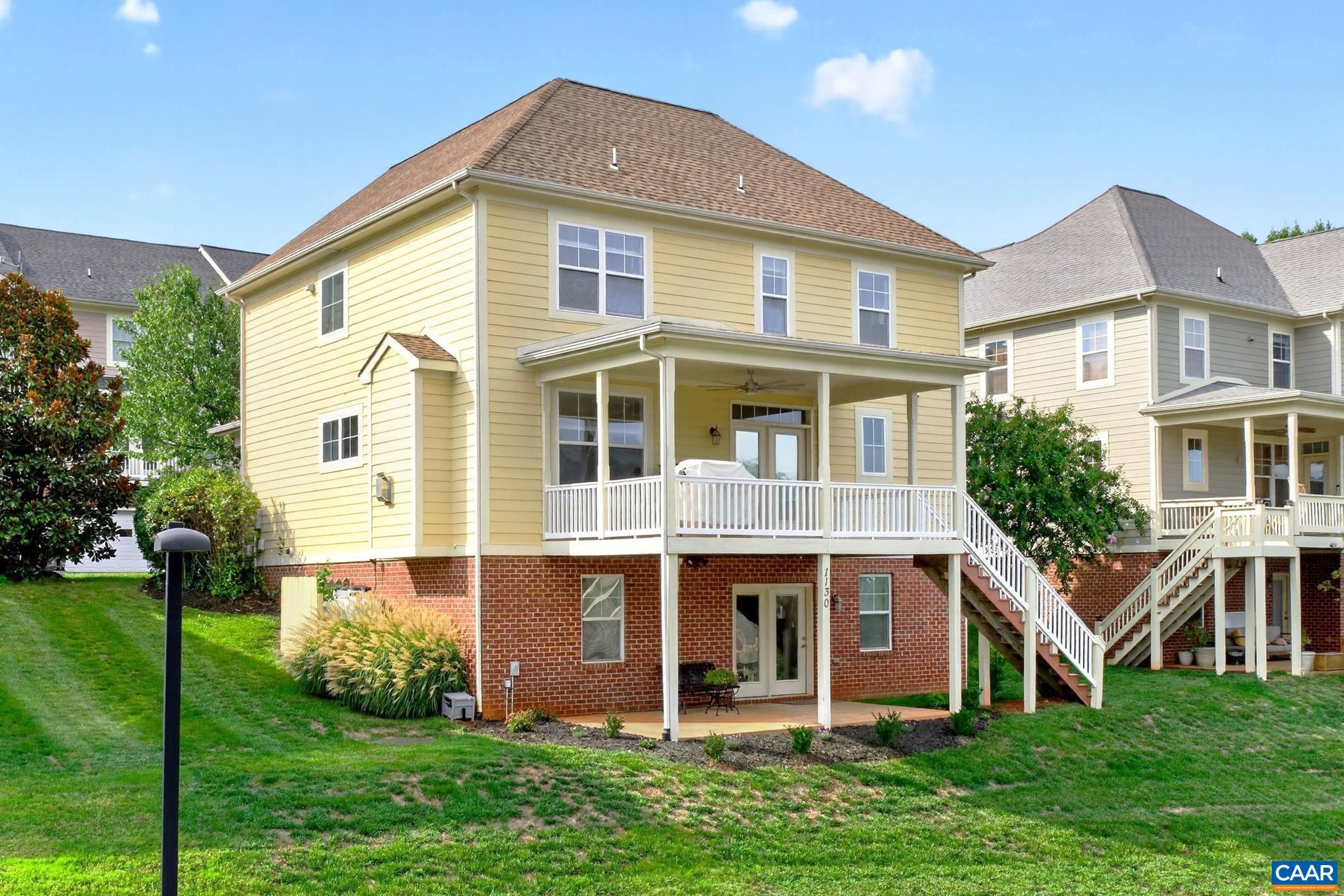 1130 ARDEN DR