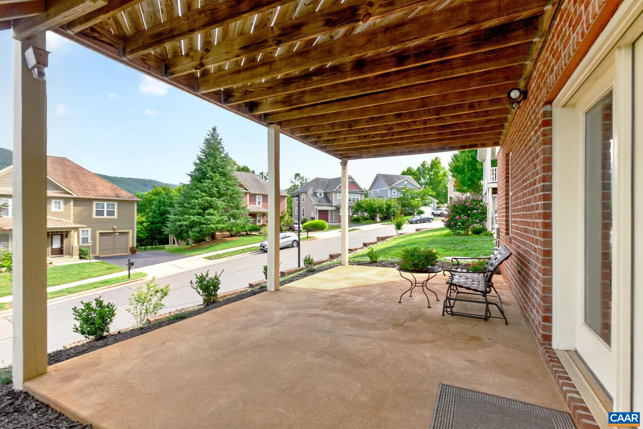 1130 ARDEN DR