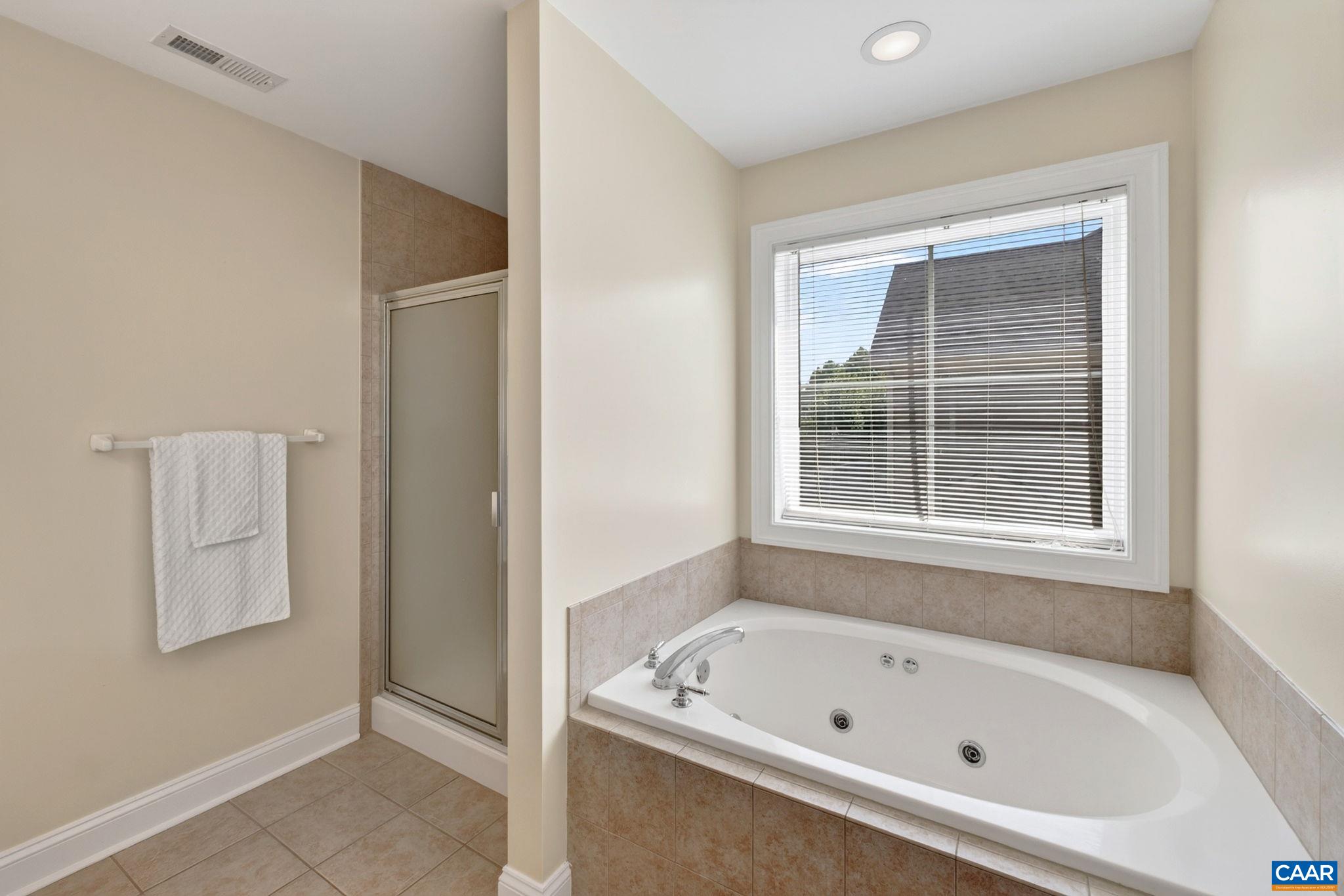 1130 ARDEN DR