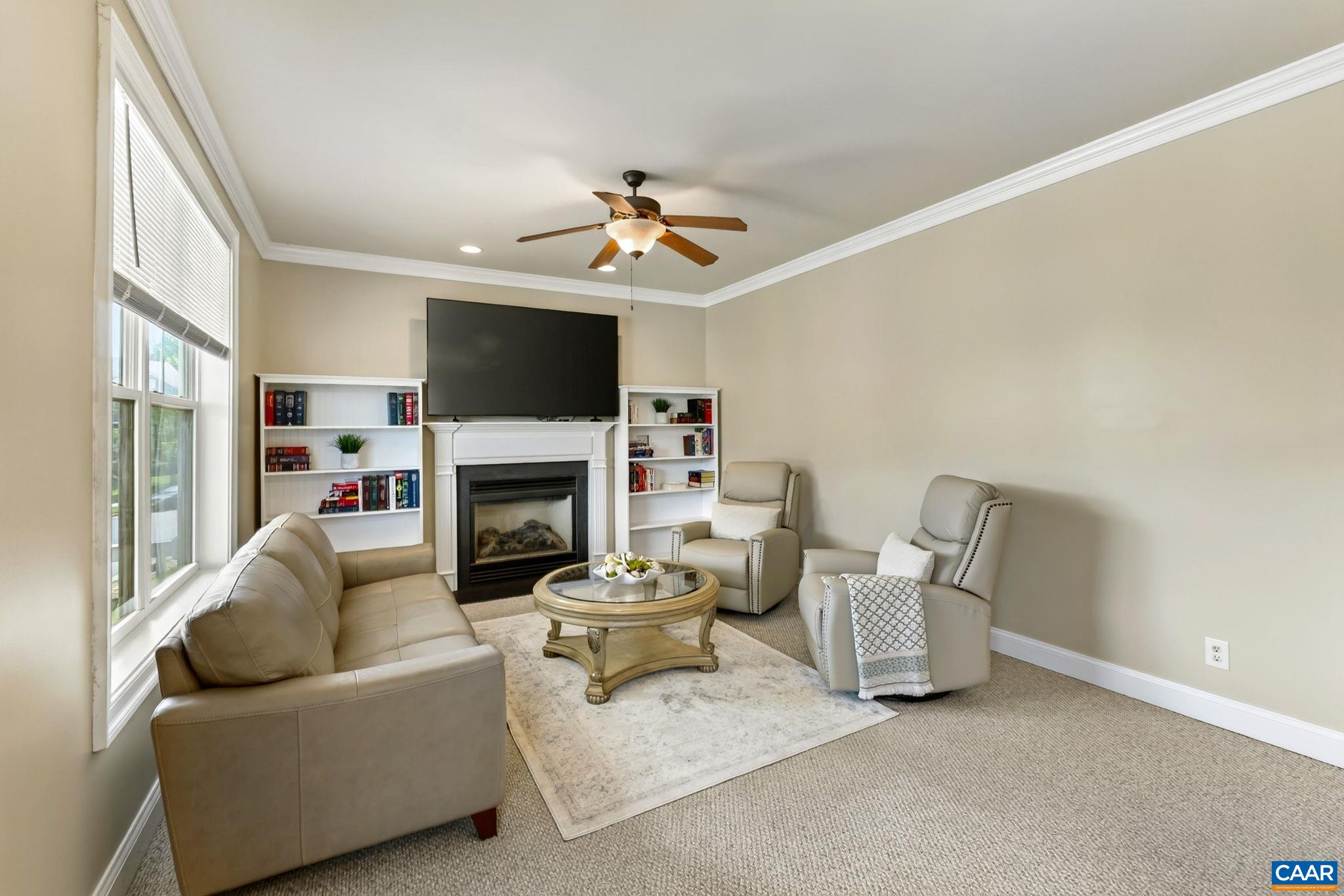 1130 ARDEN DR