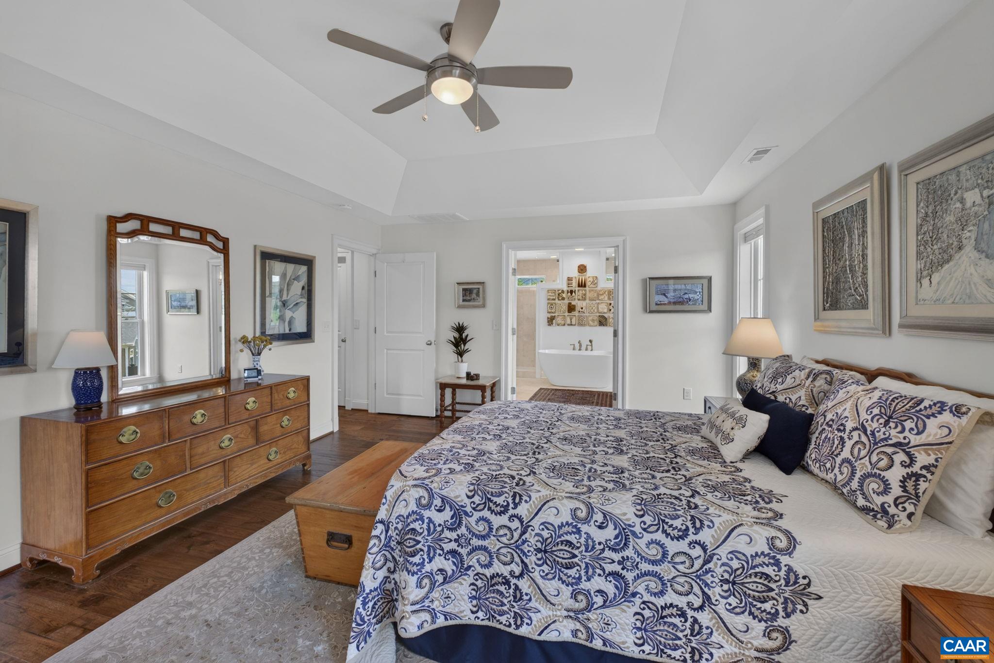 801 GOLF VIEW DR