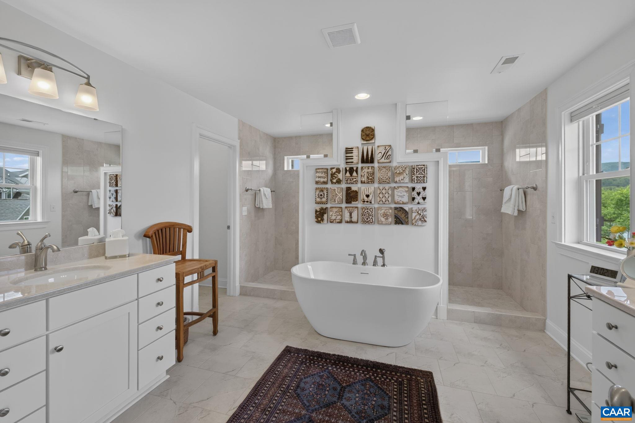 801 GOLF VIEW DR