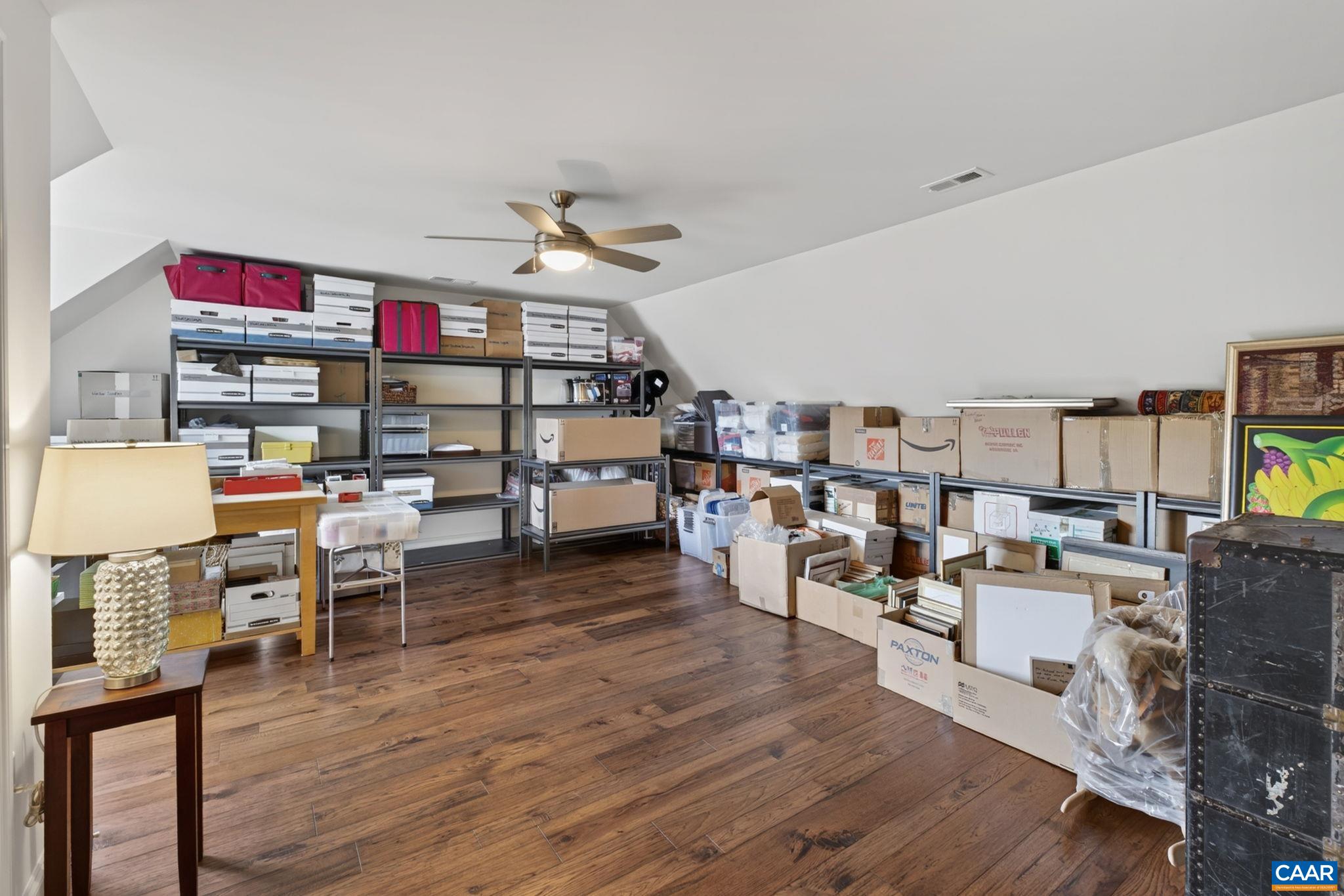 801 GOLF VIEW DR