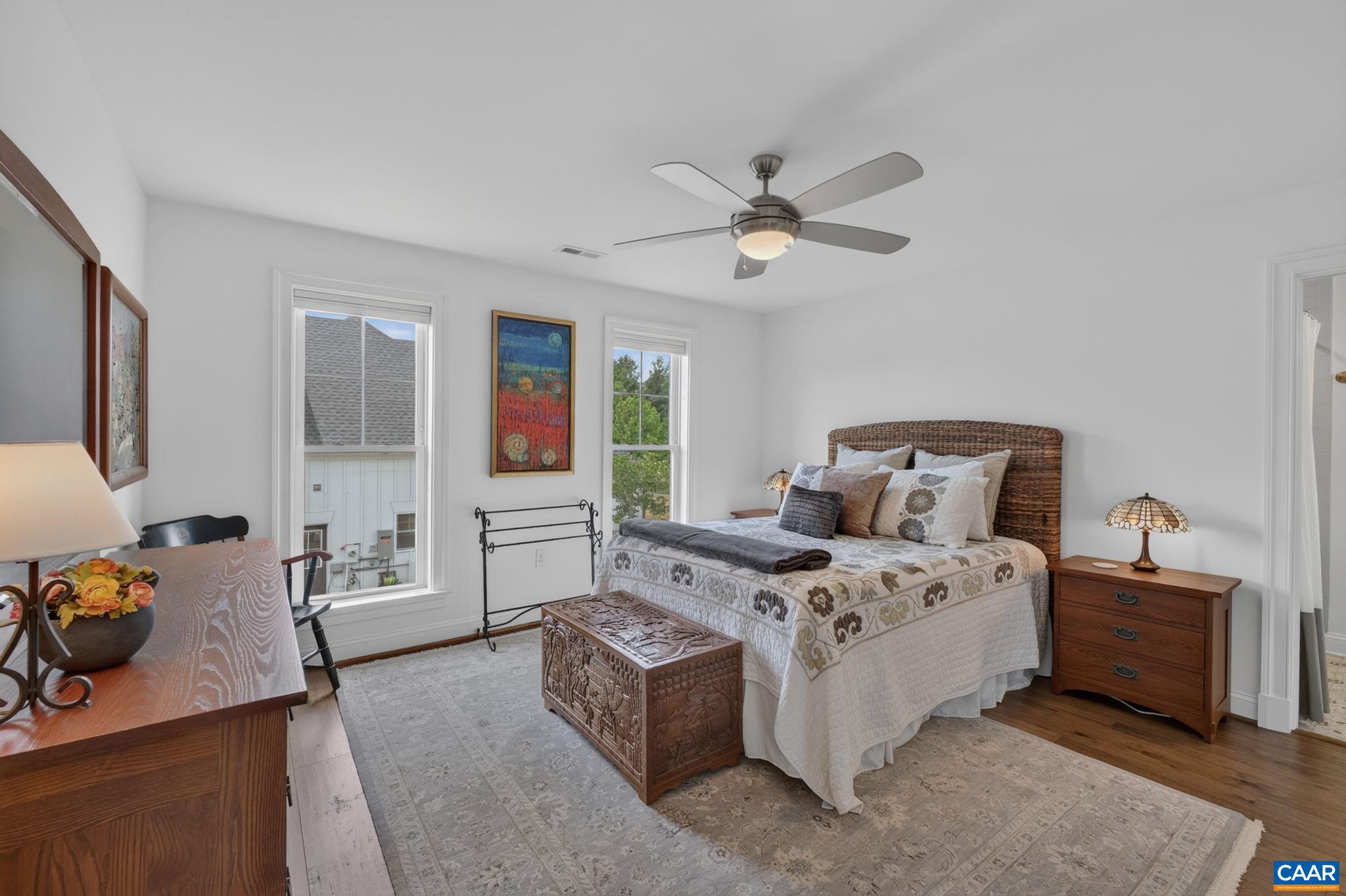801 GOLF VIEW DR