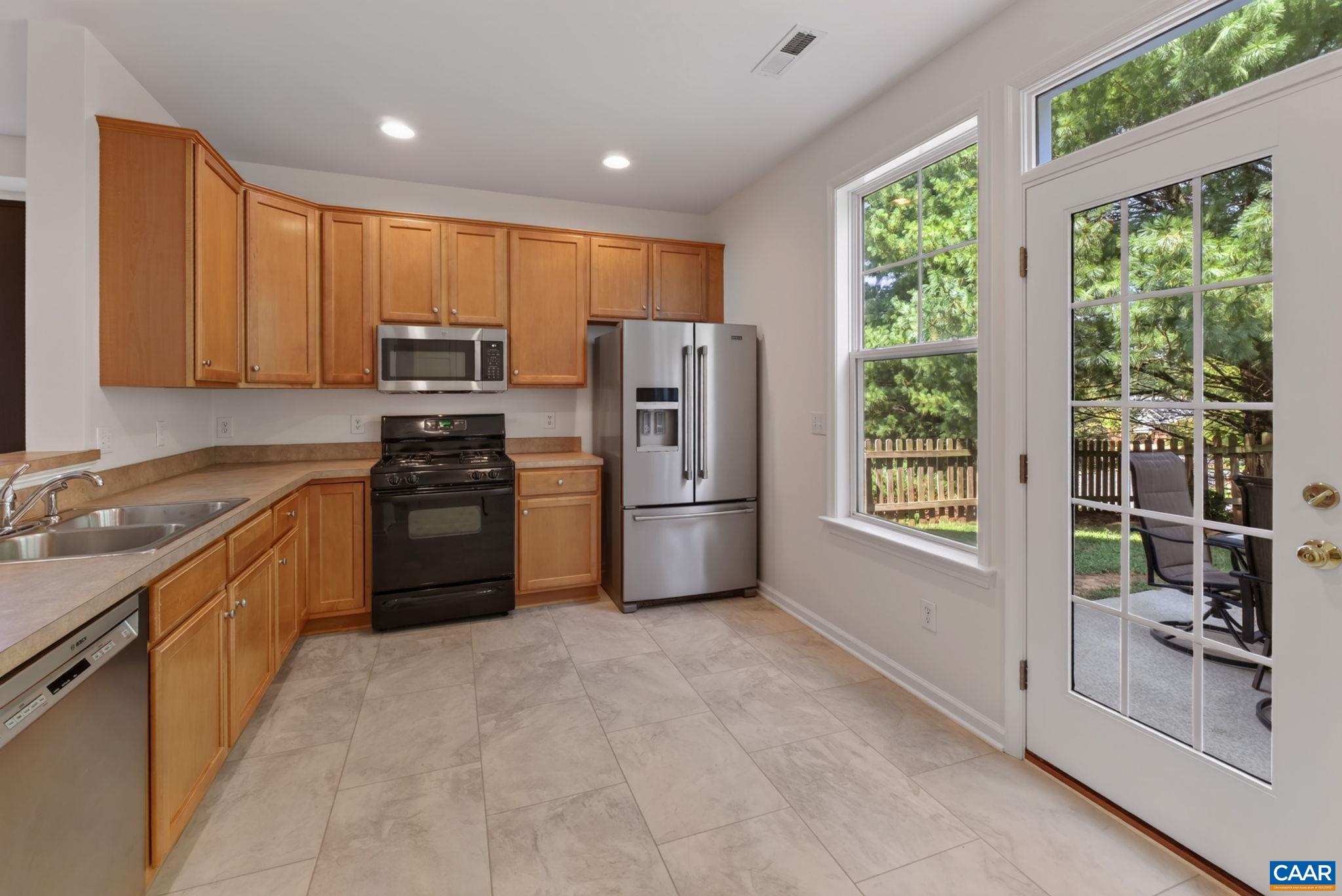 1332 STONEY RIDGE RD