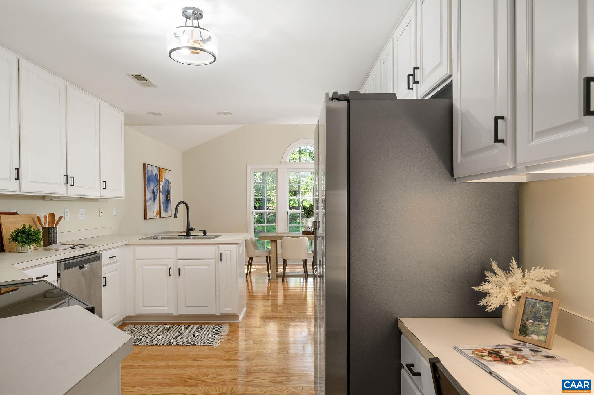 1227 RAINTREE DR