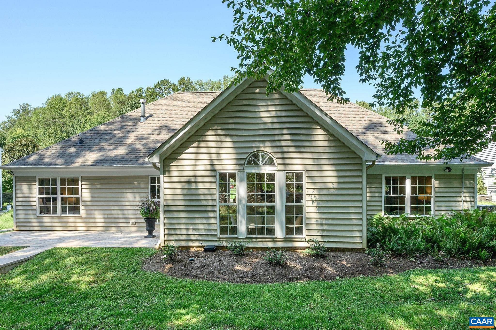 1227 RAINTREE DR