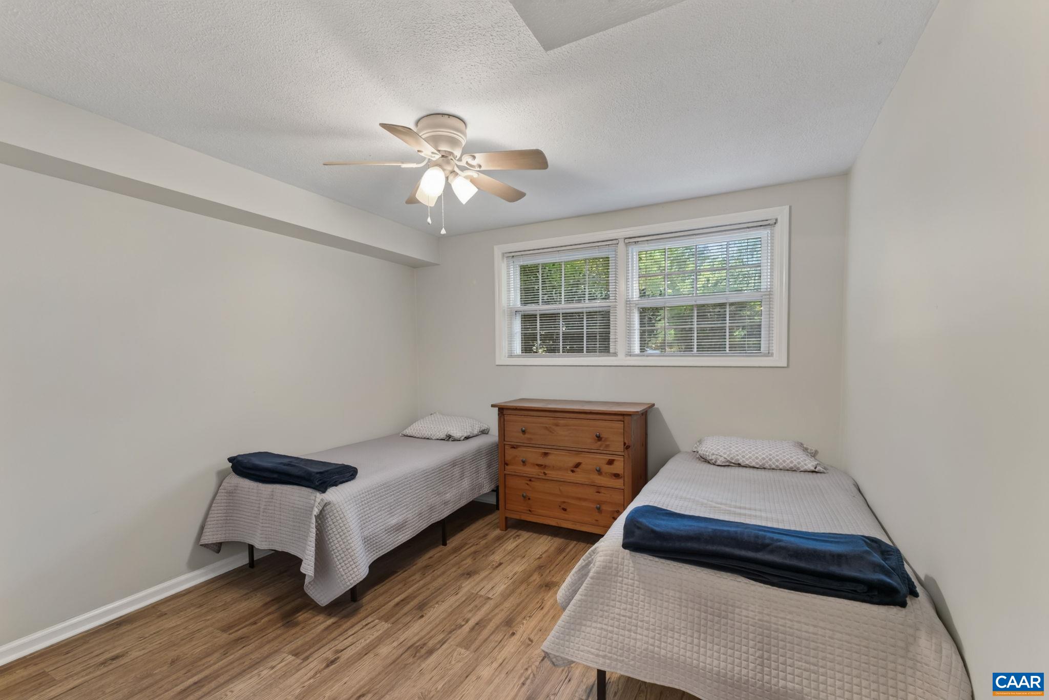 116 VINCENNES RD