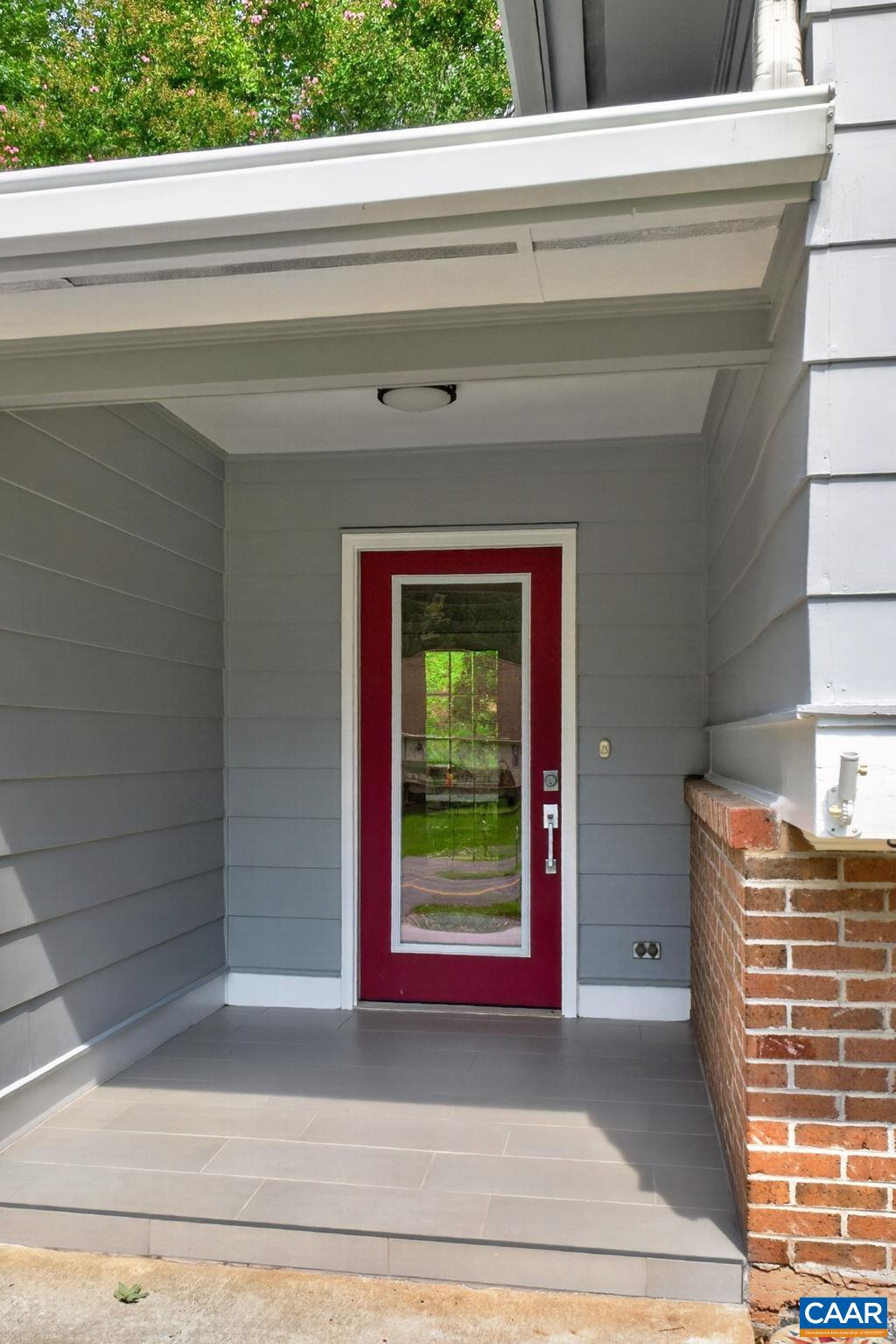 116 VINCENNES RD