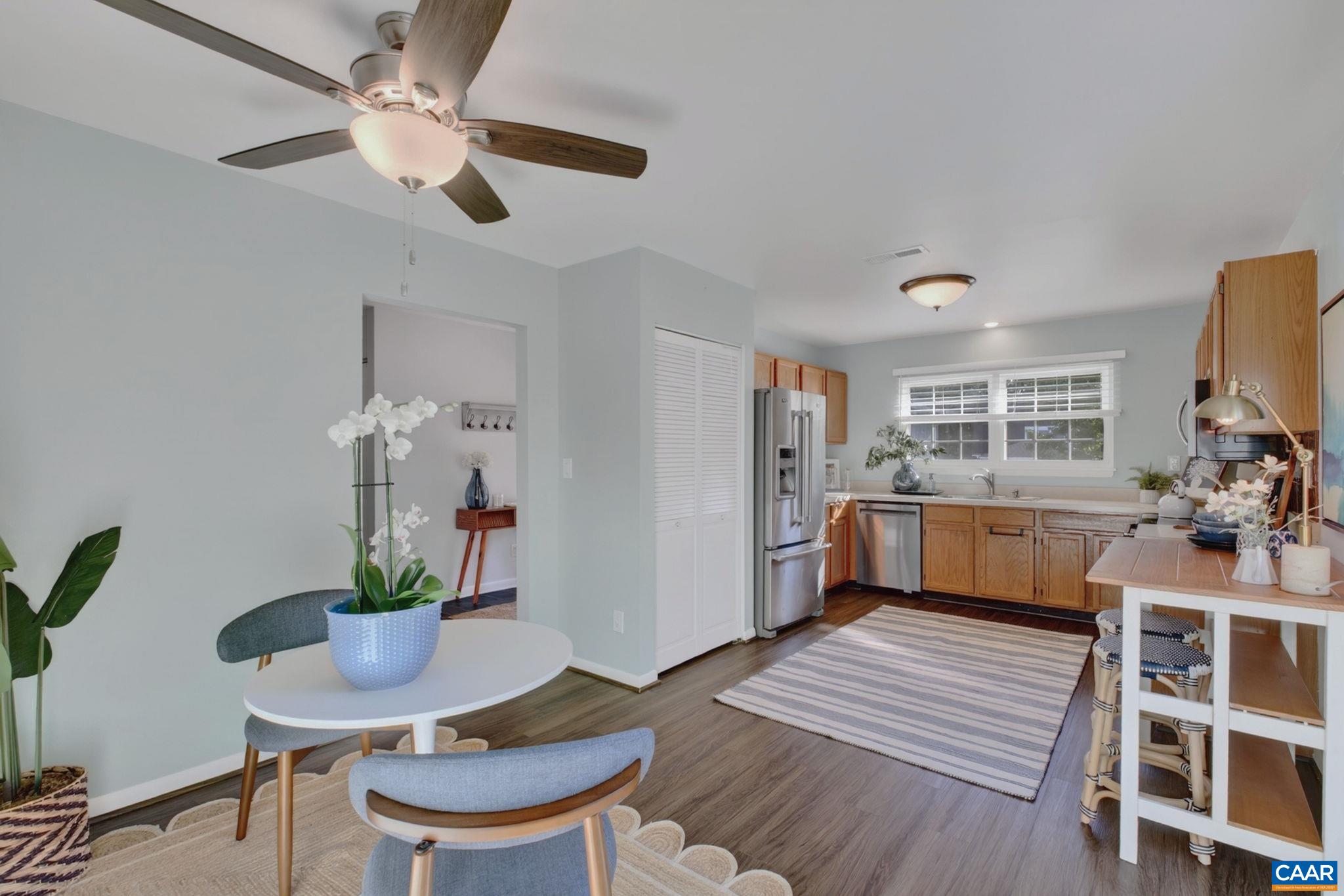262 LAKEVIEW DR