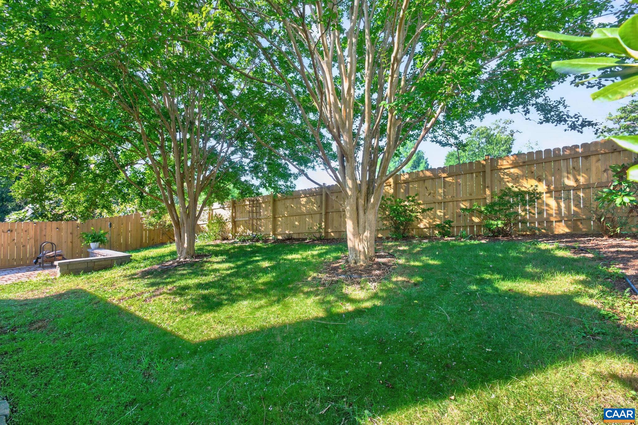 262 LAKEVIEW DR