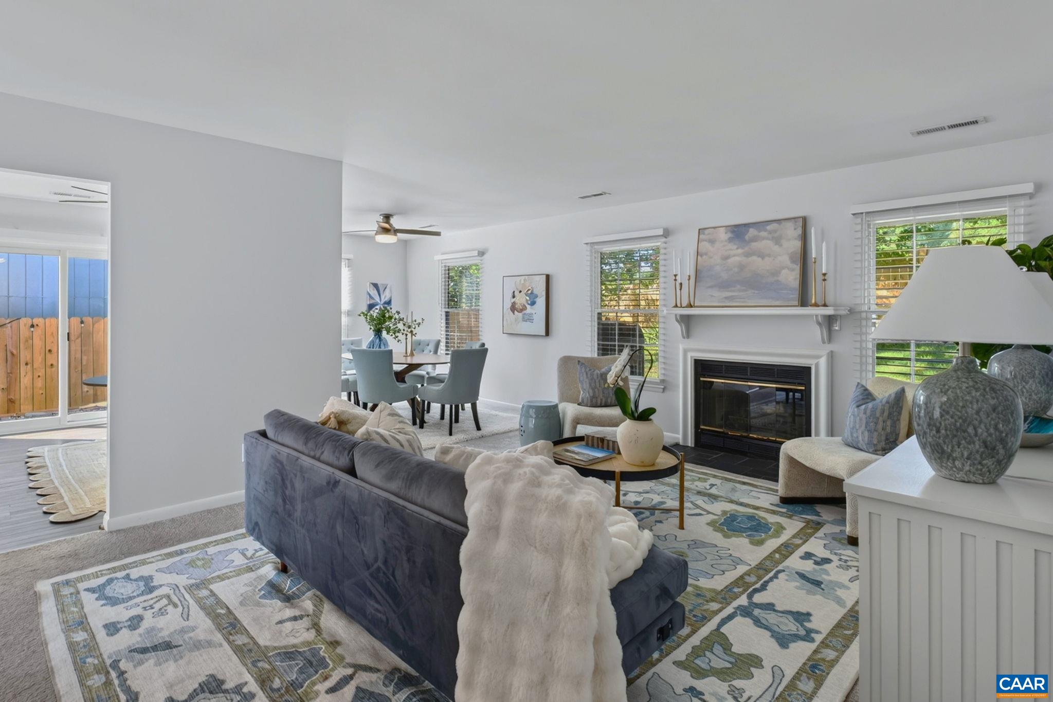 262 LAKEVIEW DR