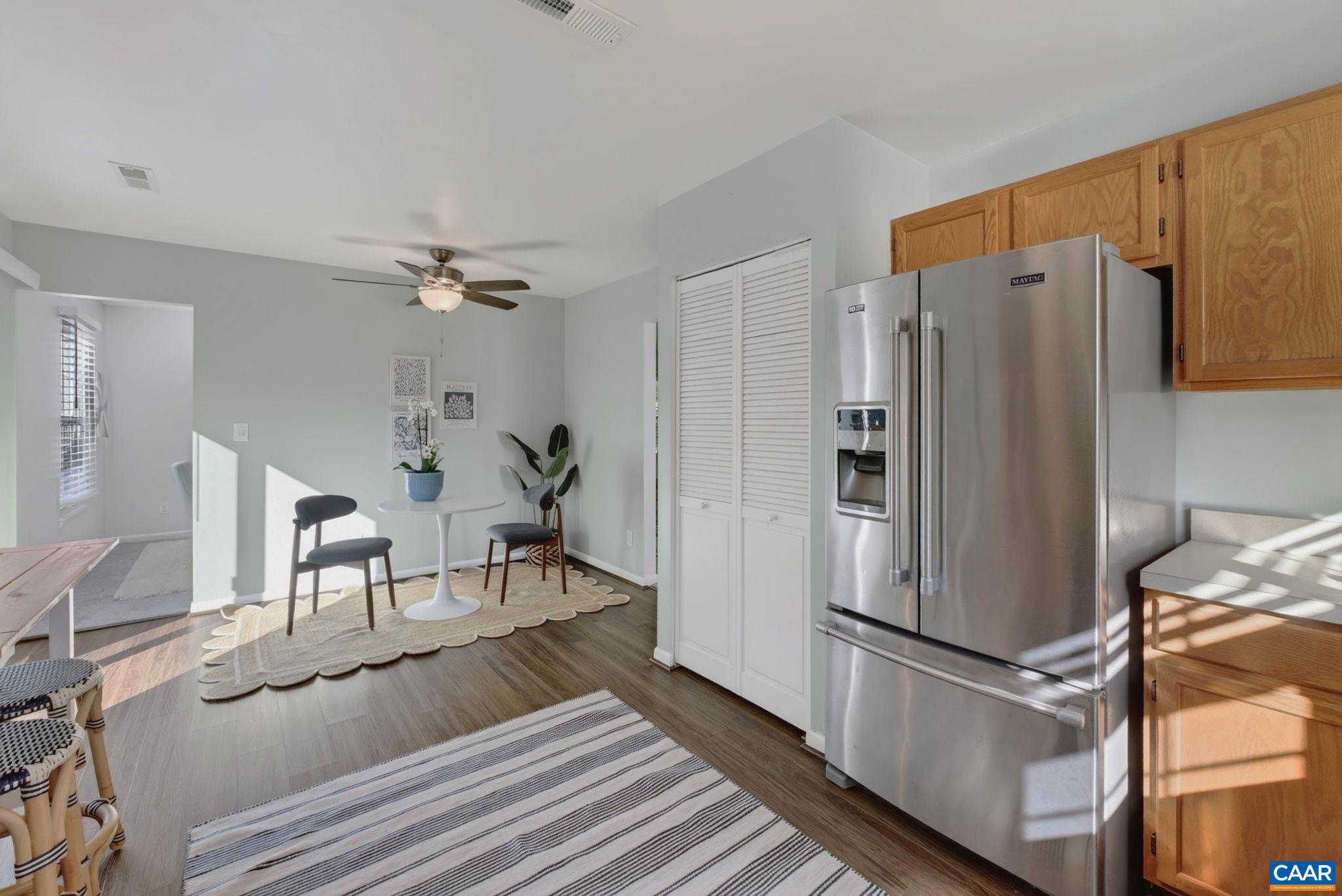 262 LAKEVIEW DR