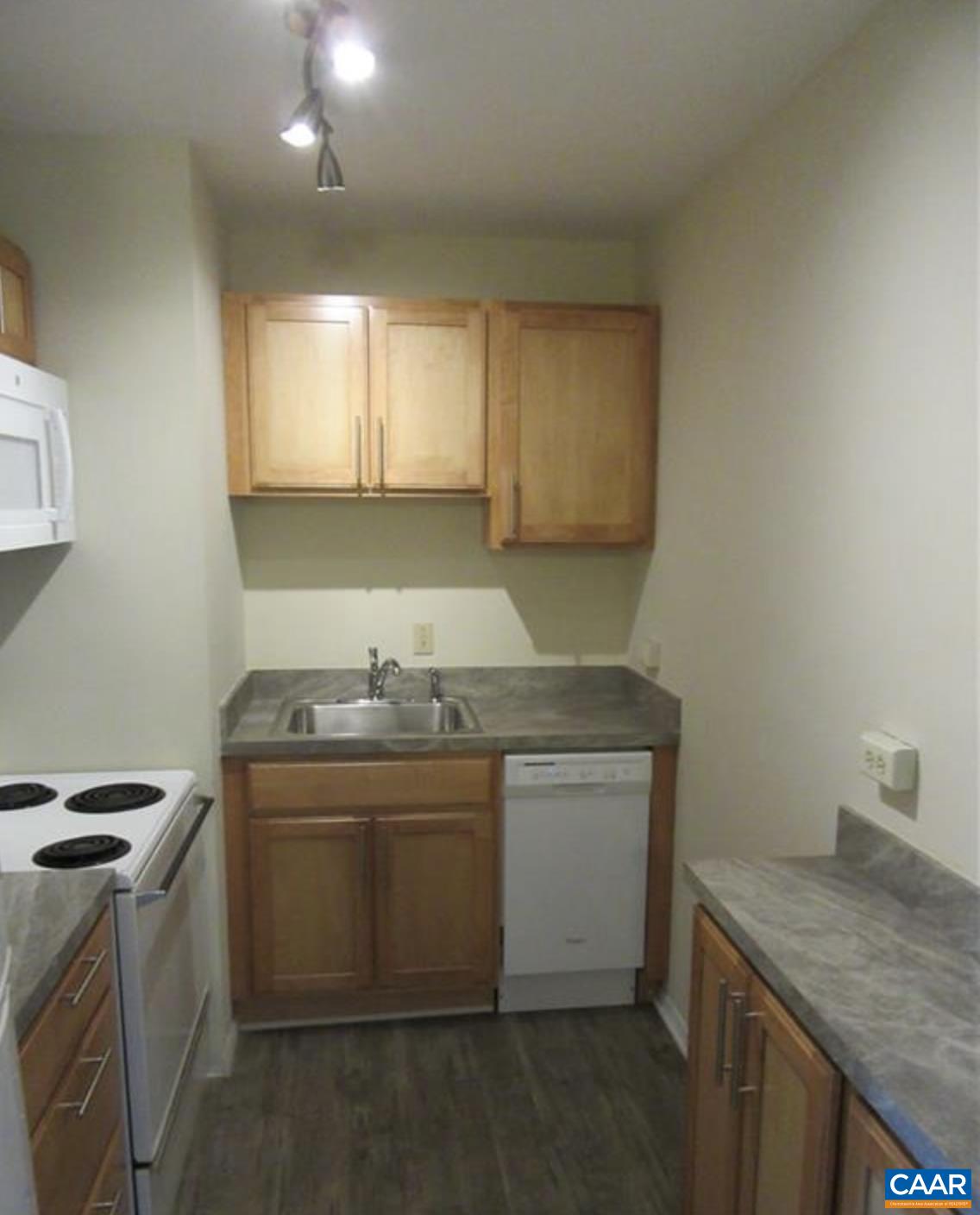 1215 WERTLAND ST Unit: c31