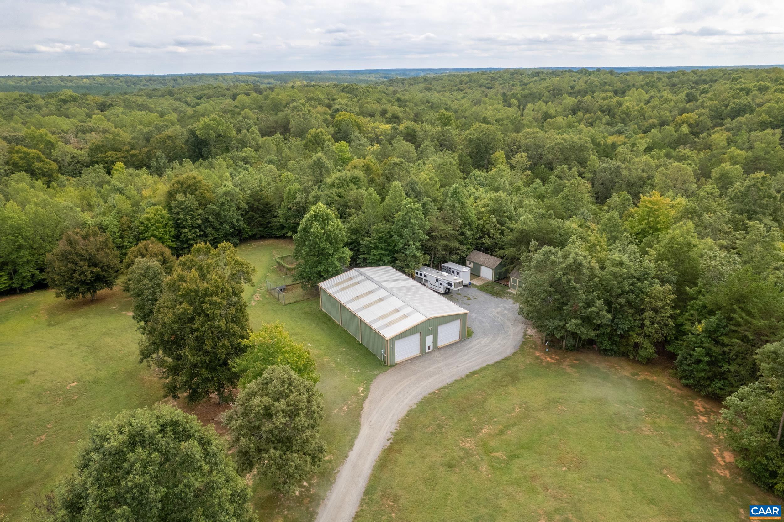 3999 SHORES RD
