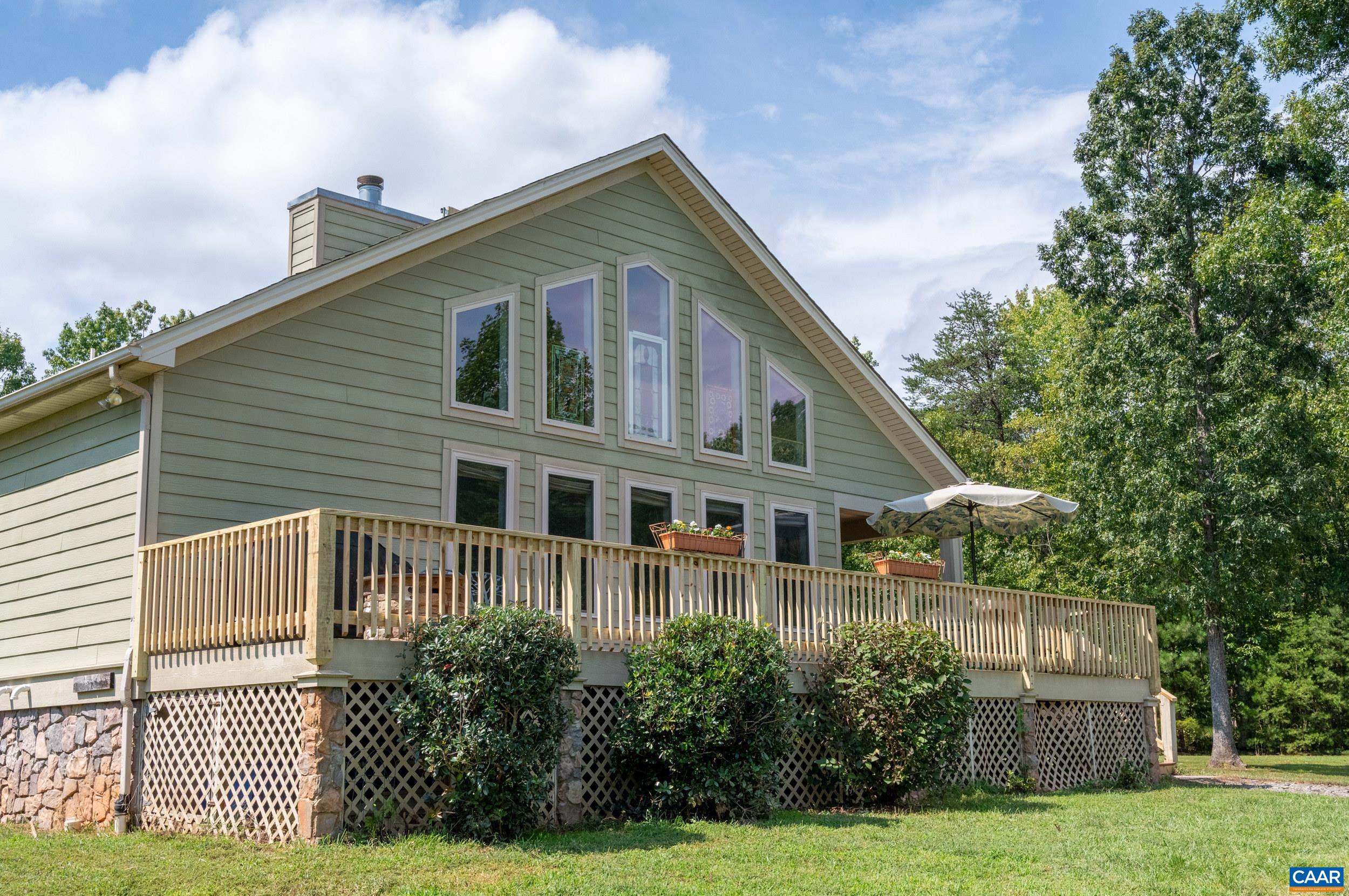 3999 SHORES RD