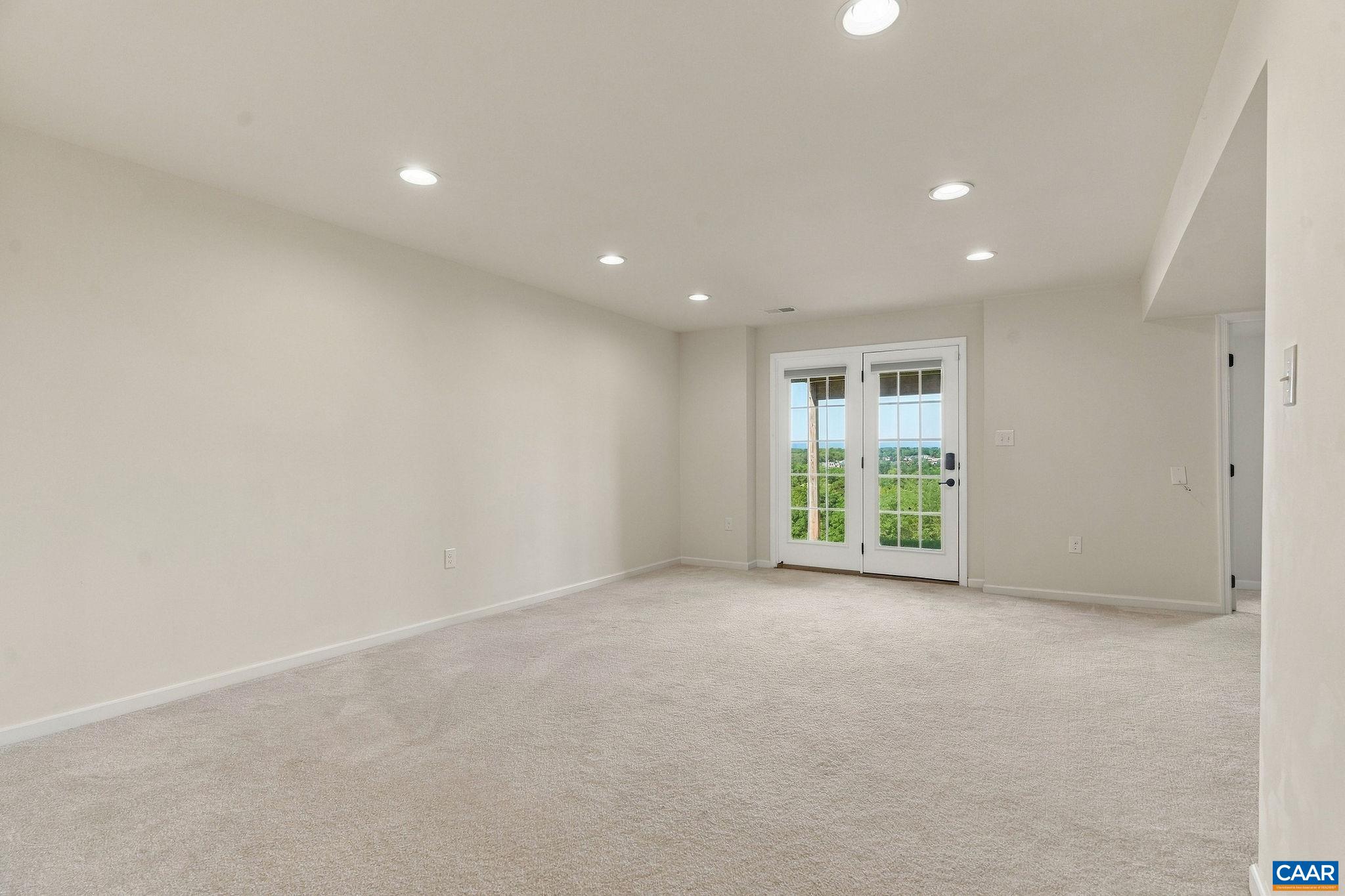 1359 DELPHI LN