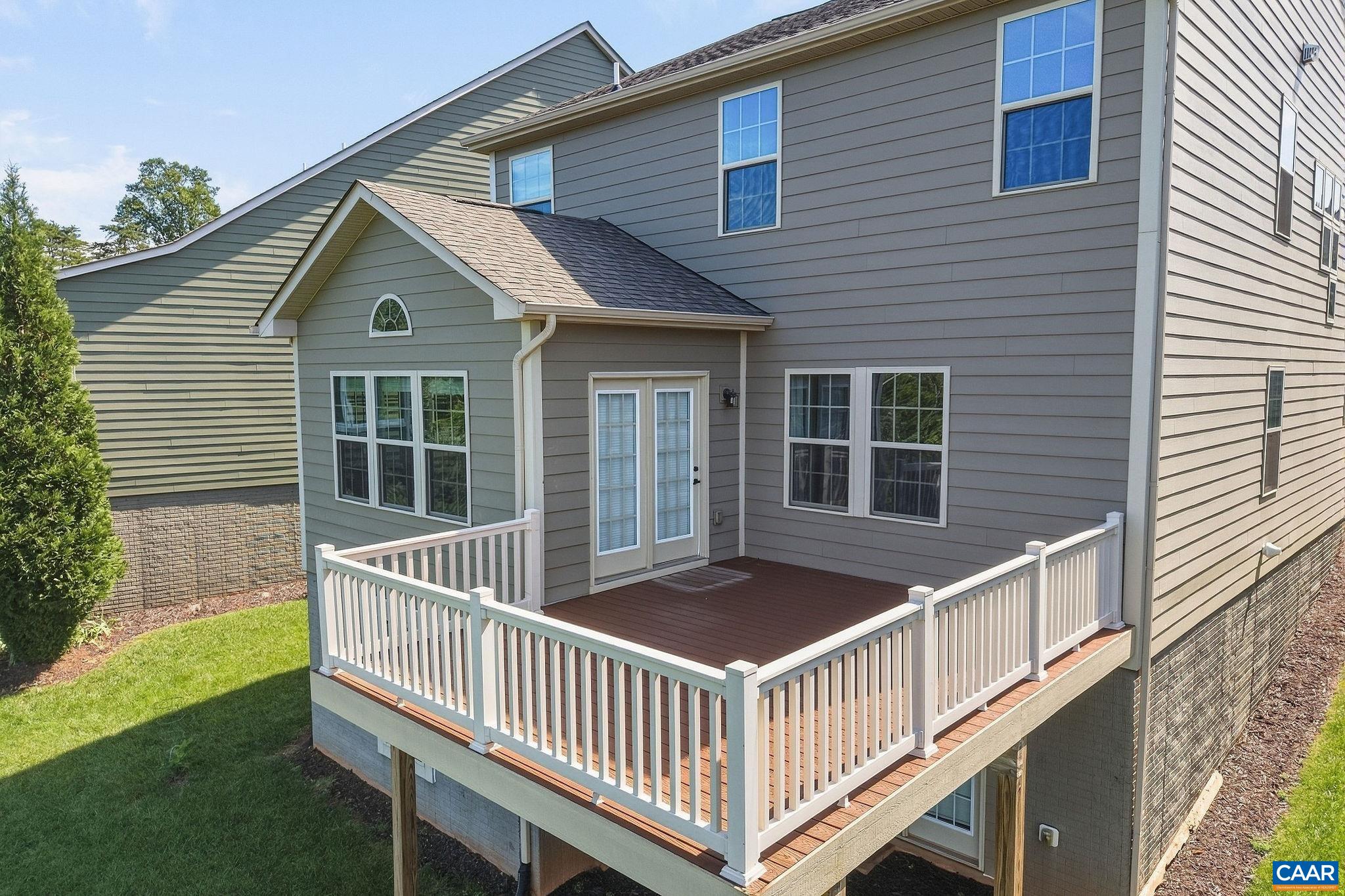 1359 DELPHI LN