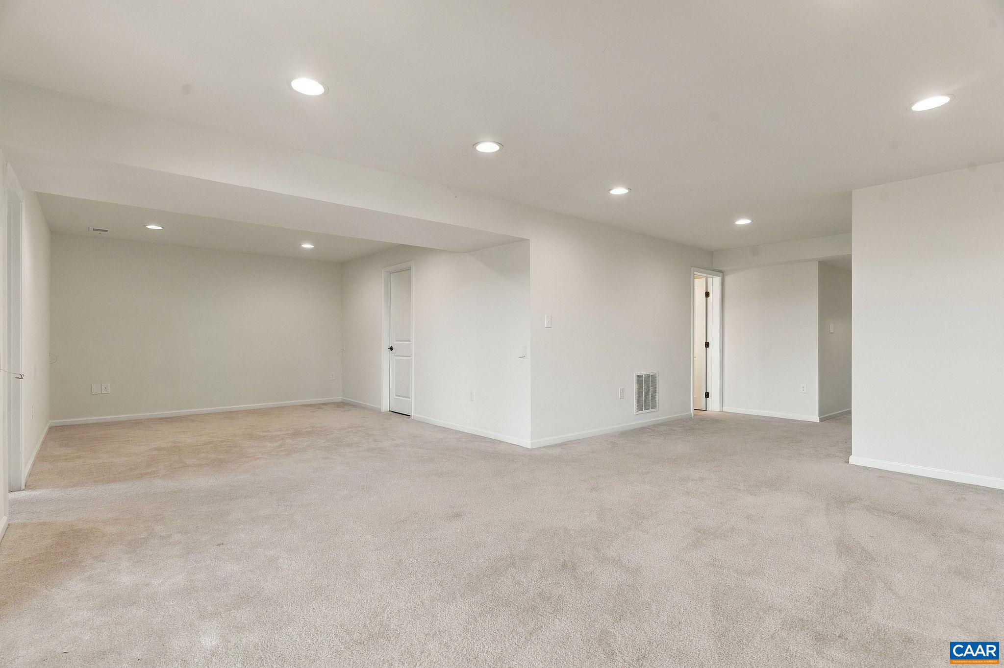 1359 DELPHI LN