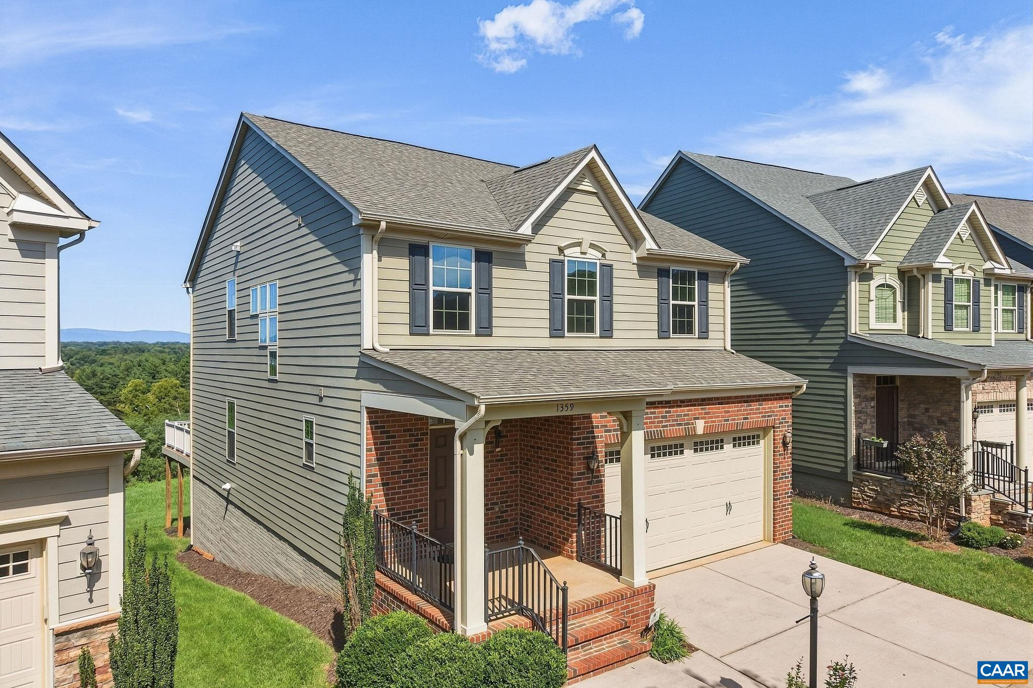 1359 DELPHI LN