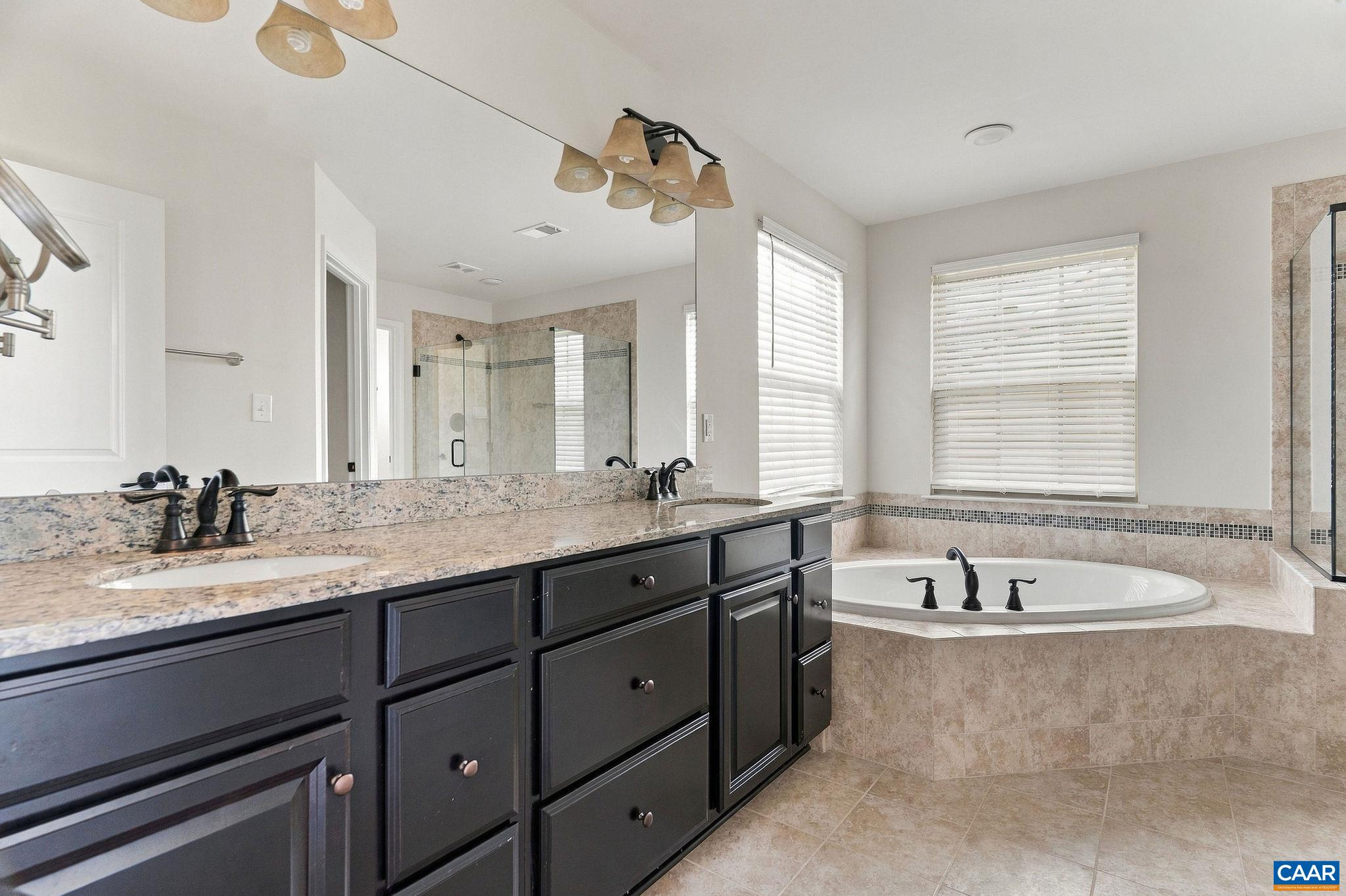 1359 DELPHI LN
