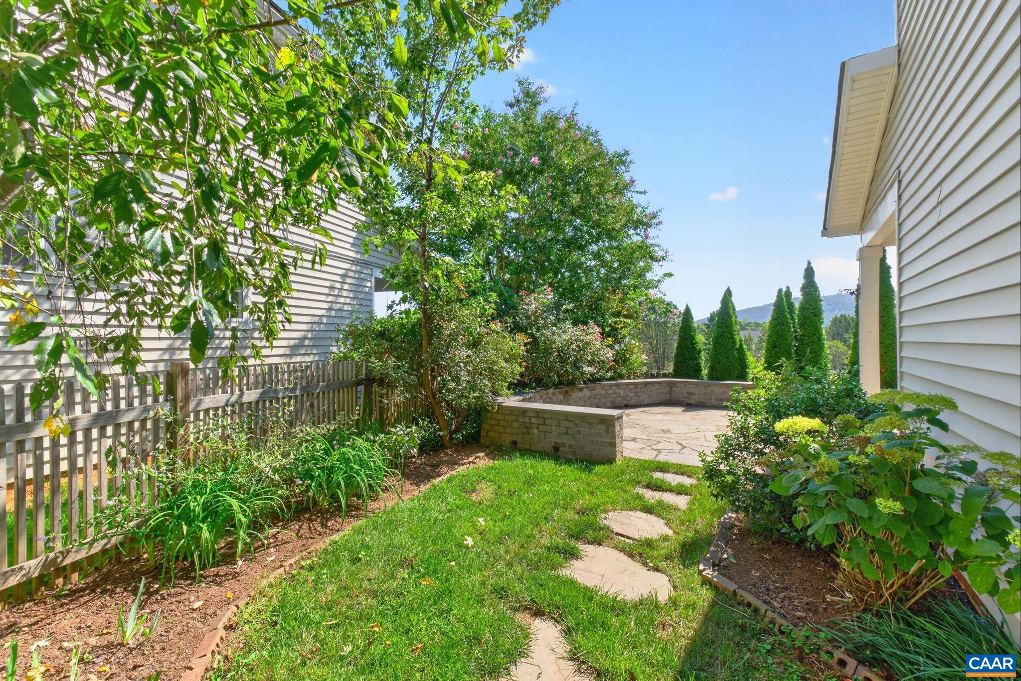 144 BURNET ST