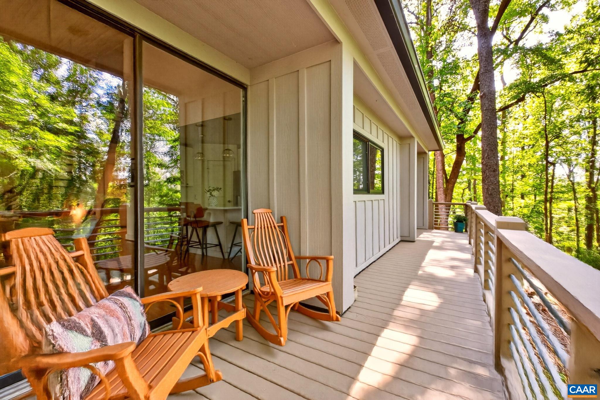 268 DEER CREST HTS