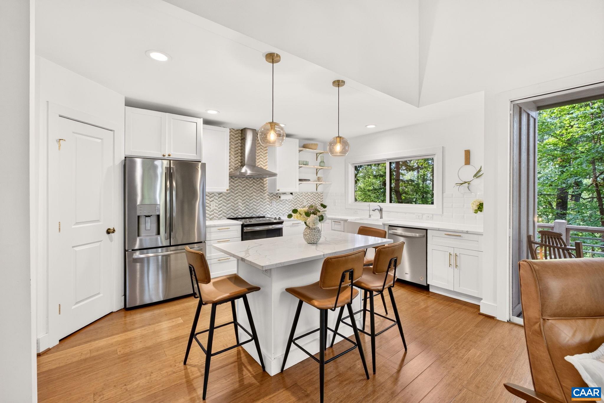 268 DEER CREST HTS