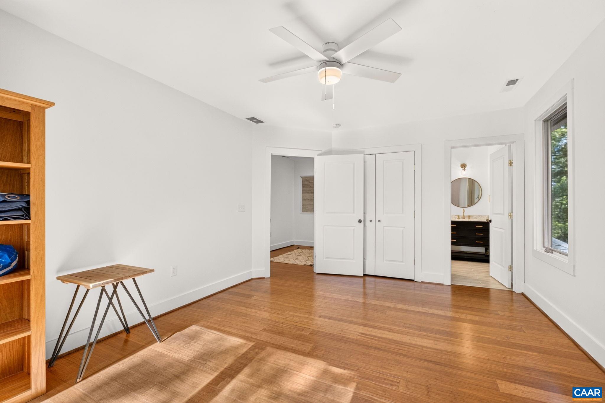 268 DEER CREST HTS