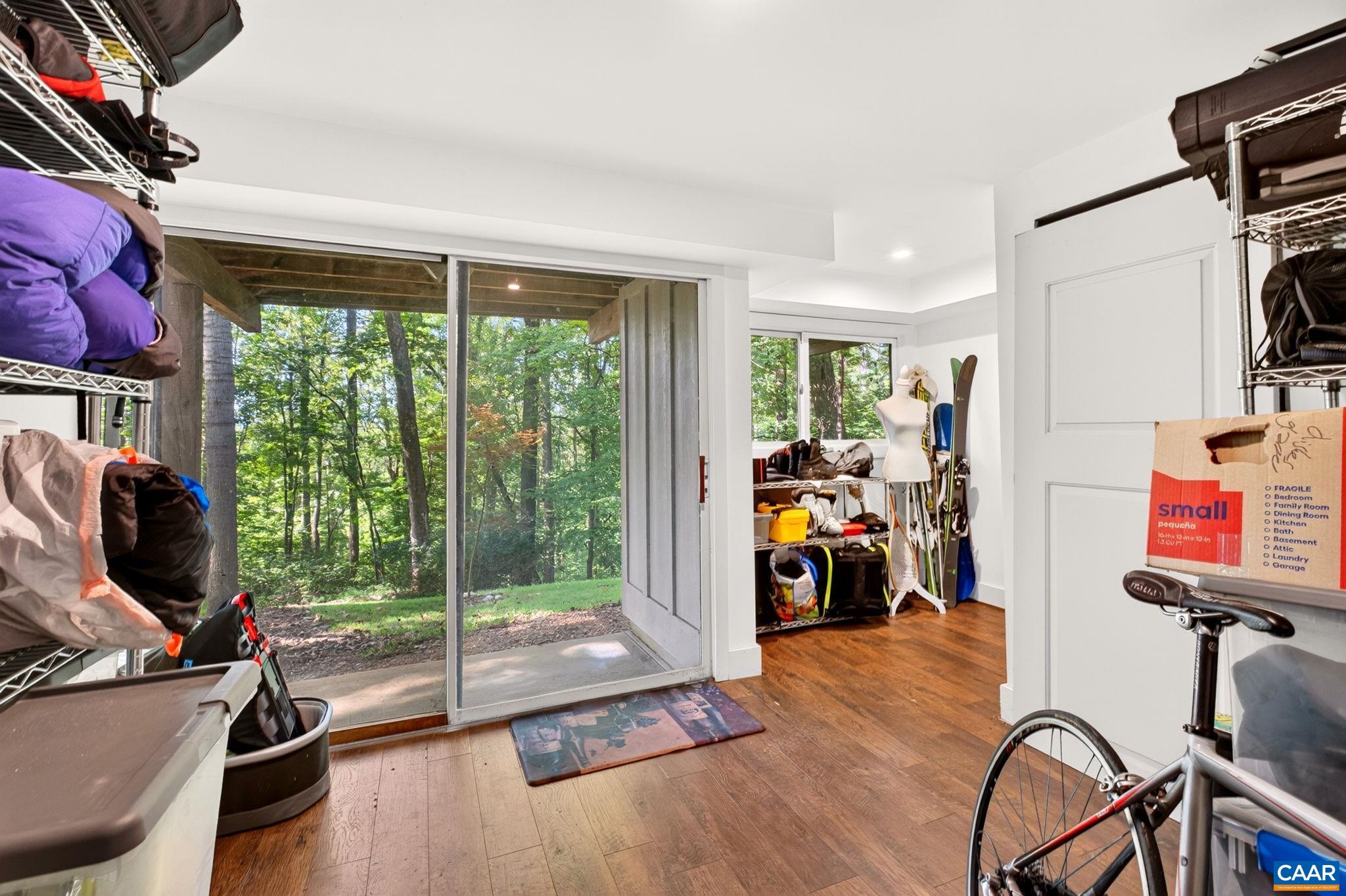 268 DEER CREST HTS