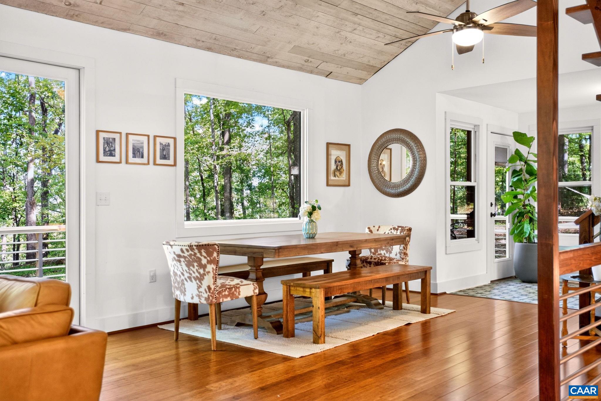 268 DEER CREST HTS