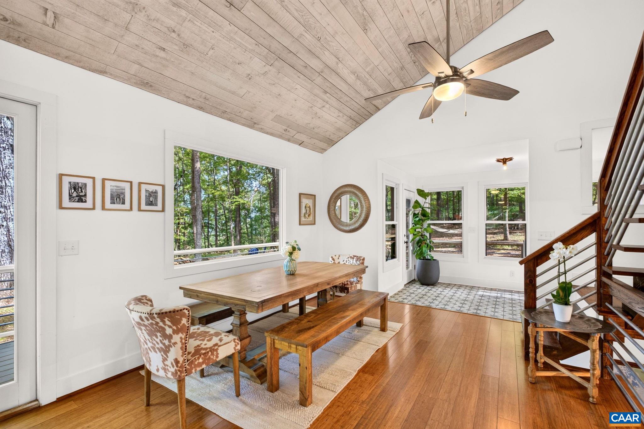 268 DEER CREST HTS