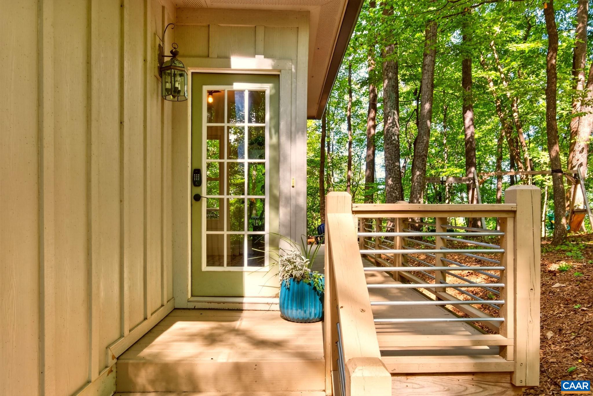 268 DEER CREST HTS