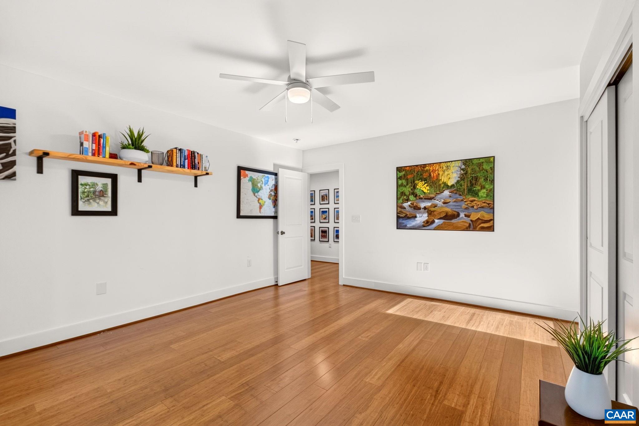 268 DEER CREST HTS