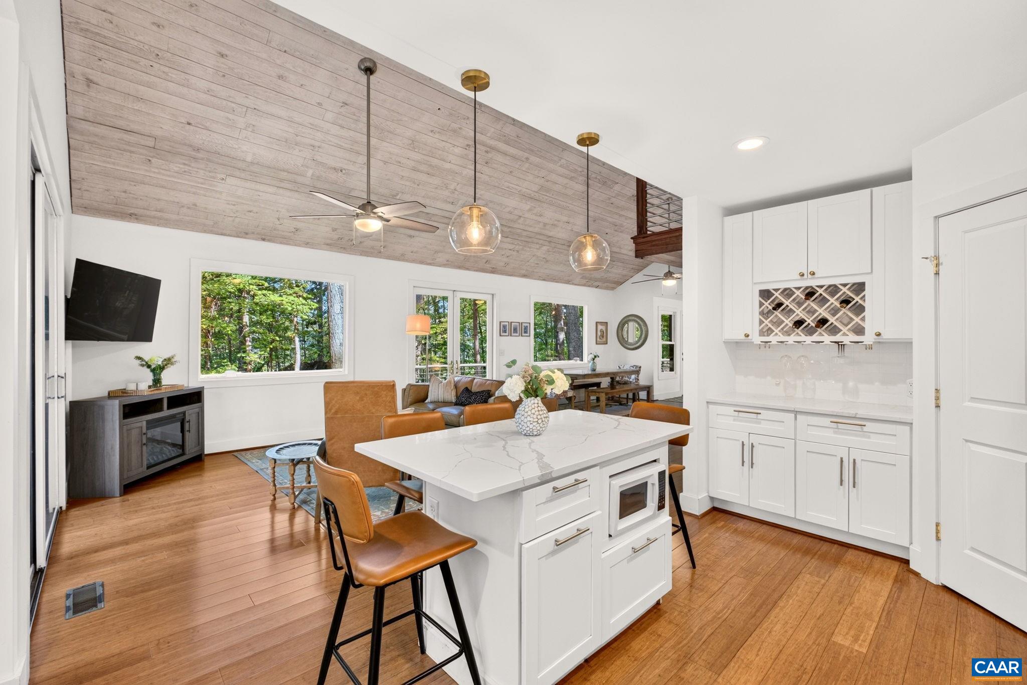 268 DEER CREST HTS