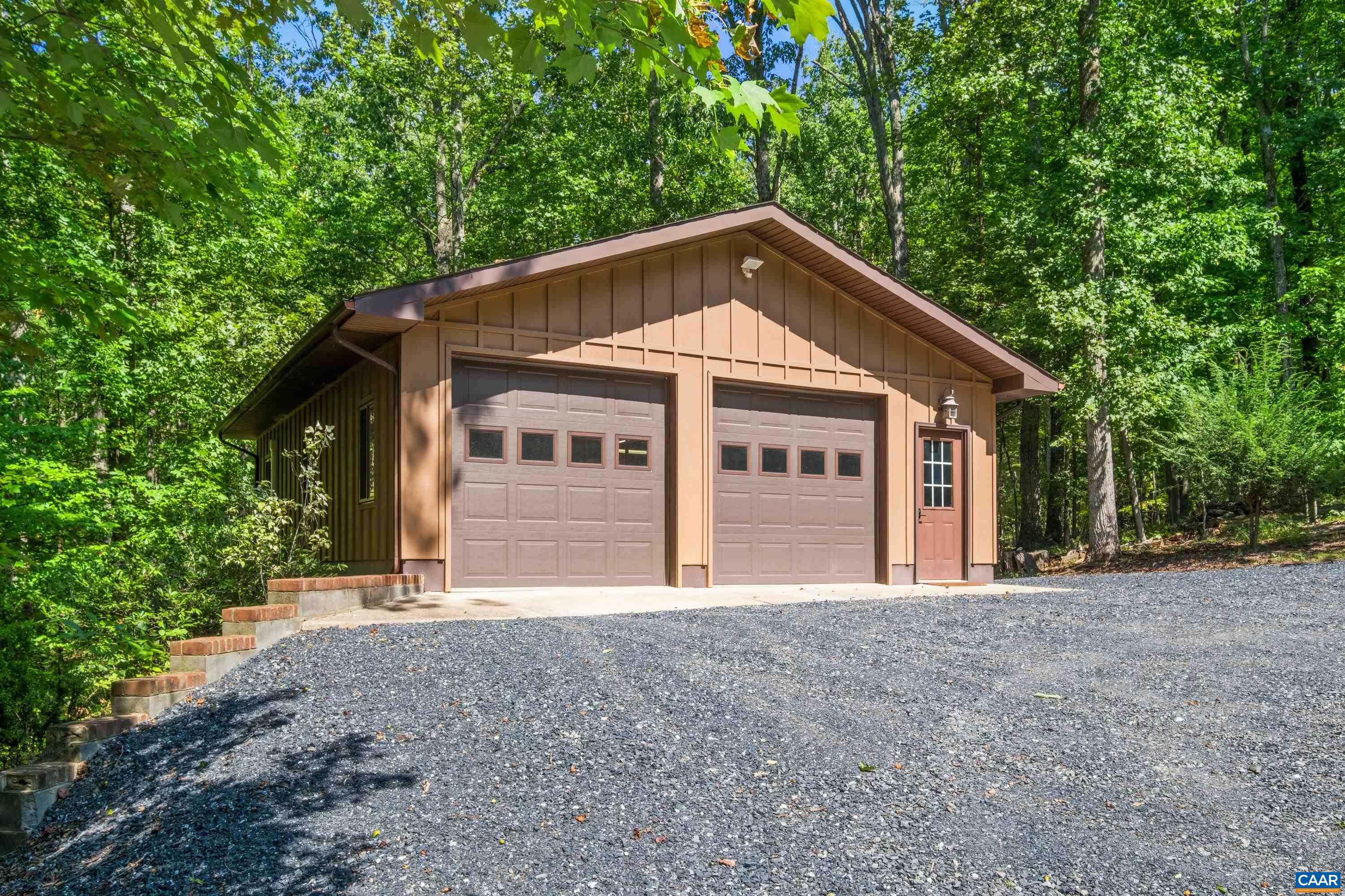 210 TURKS MOUNTAIN TRL