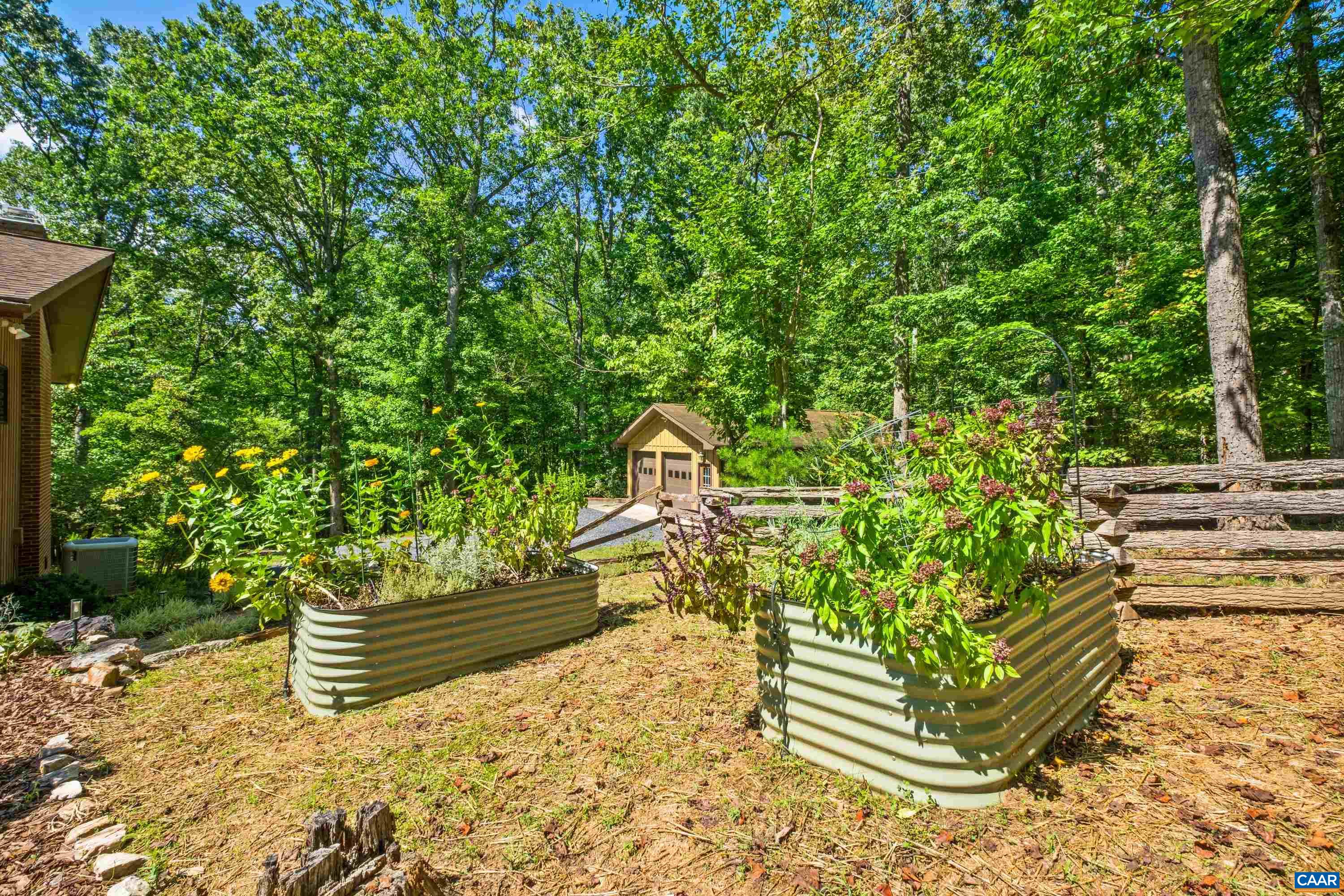 210 TURKS MOUNTAIN TRL