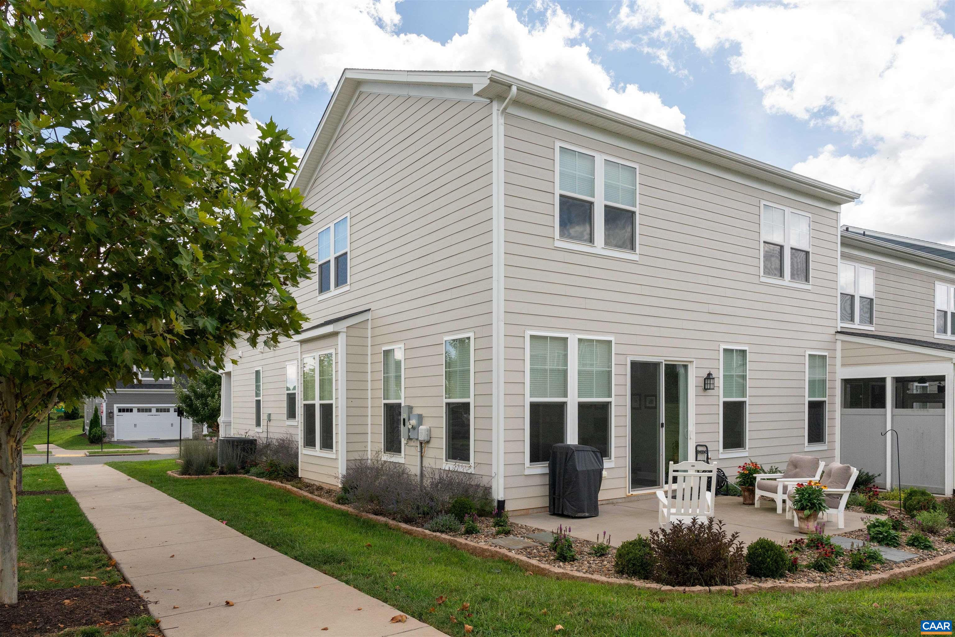 2006 DUNWOOD DR
